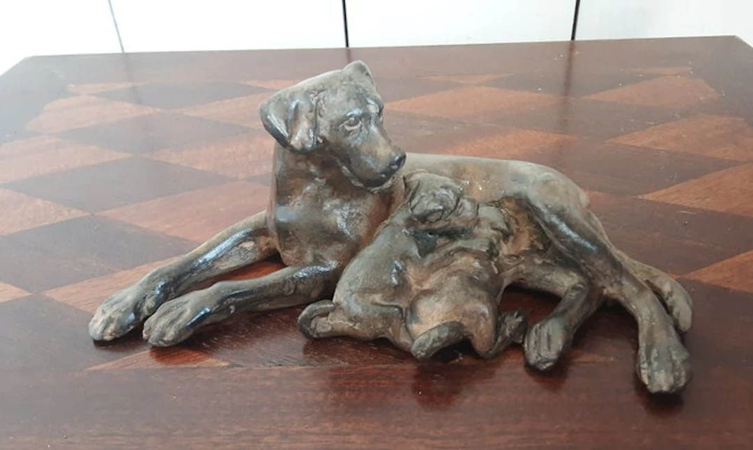 P. Chenet - Figure - Hond - 16 cm - Bronze