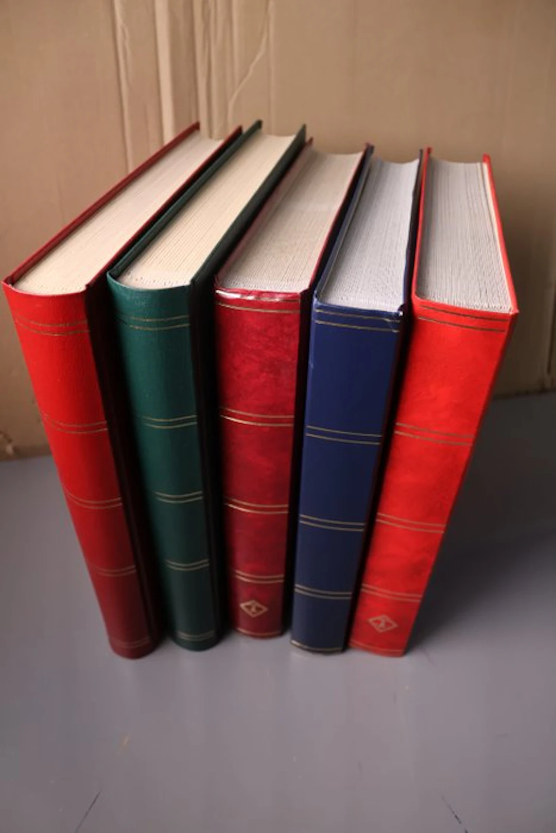 World - 5 blank stock books with white pages