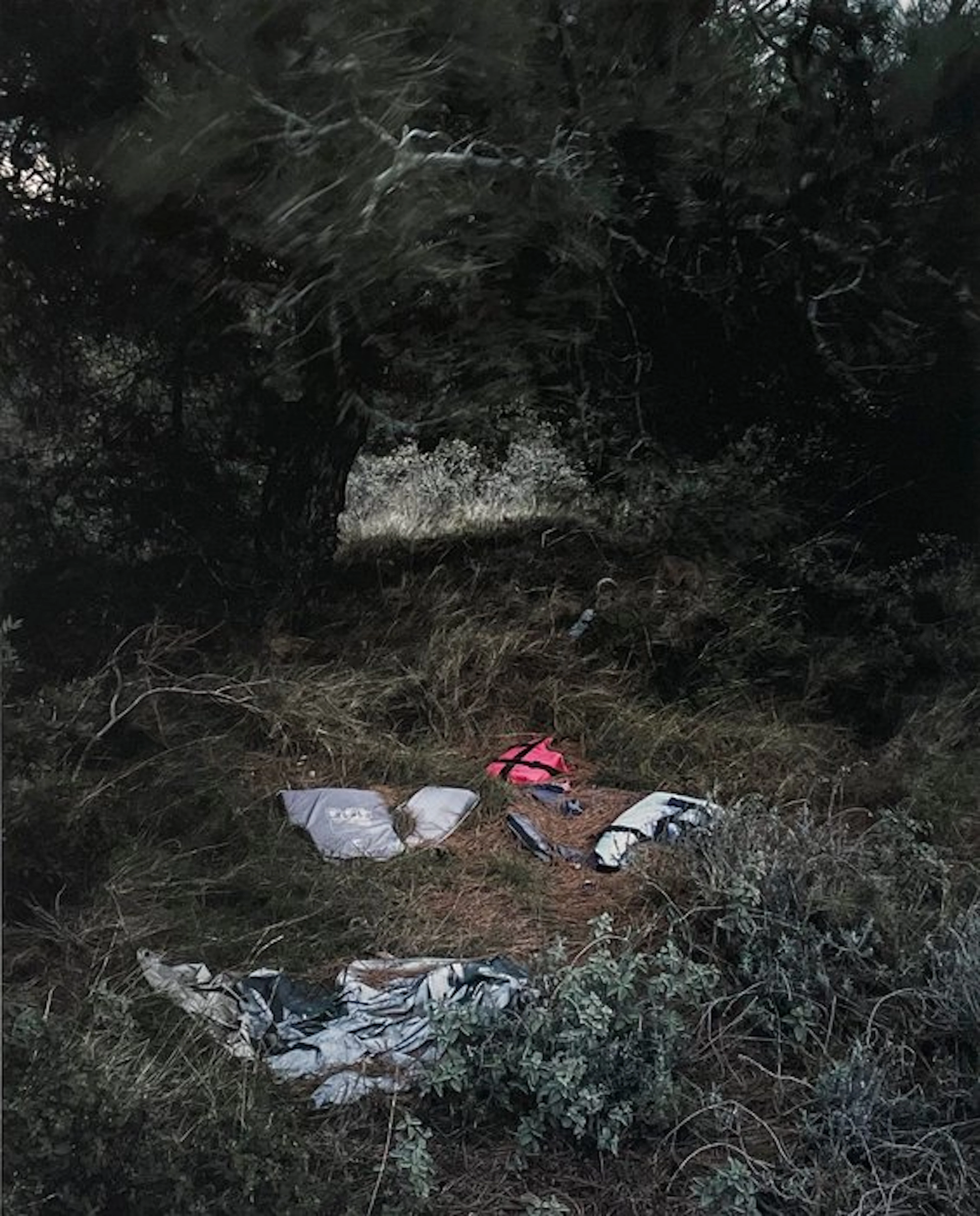 Bruno Fert (1971) - Gilets. Samos Grèce, 2017