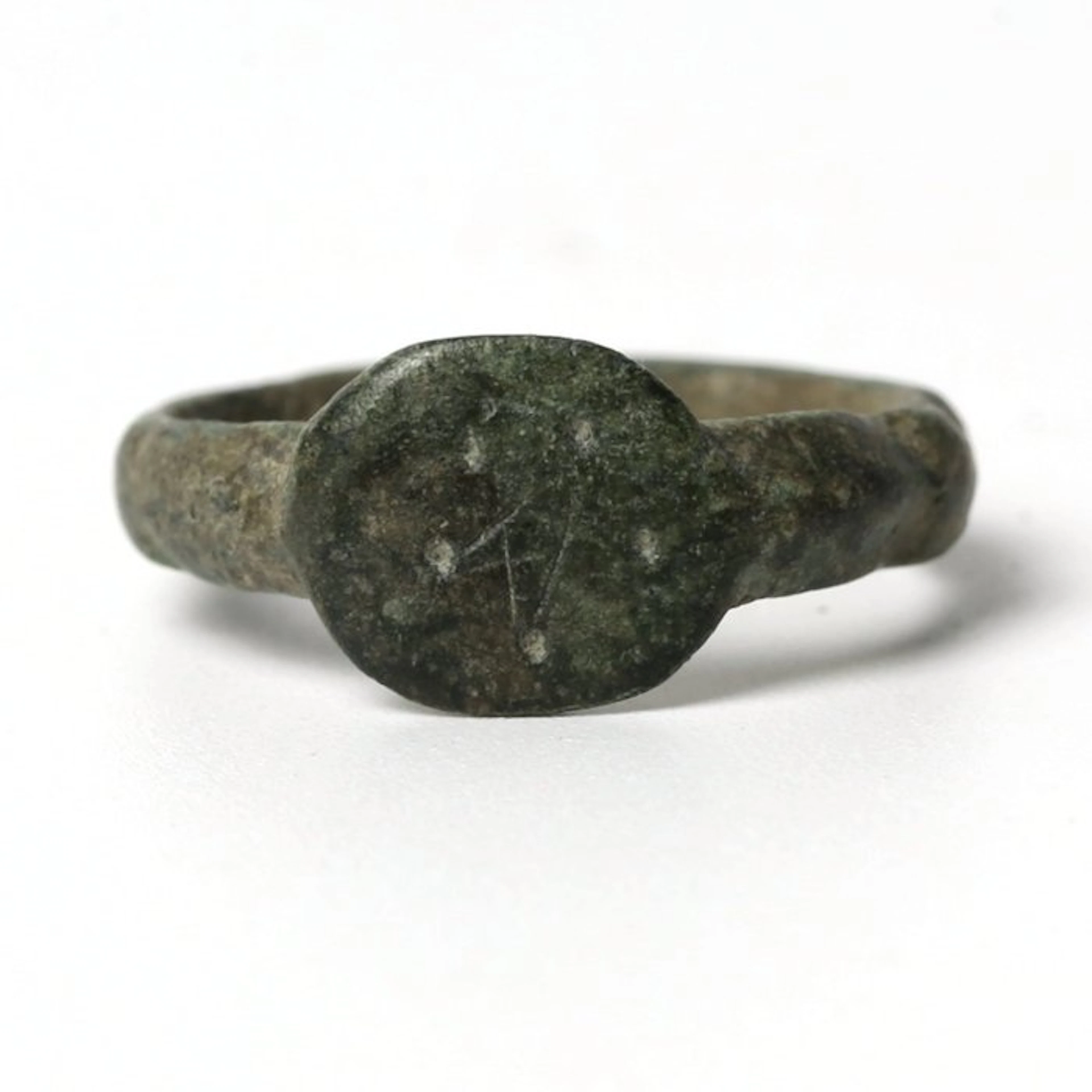 Medieval, Crusaders Era Bronze Ring depicting a pentagram (No reserve price)