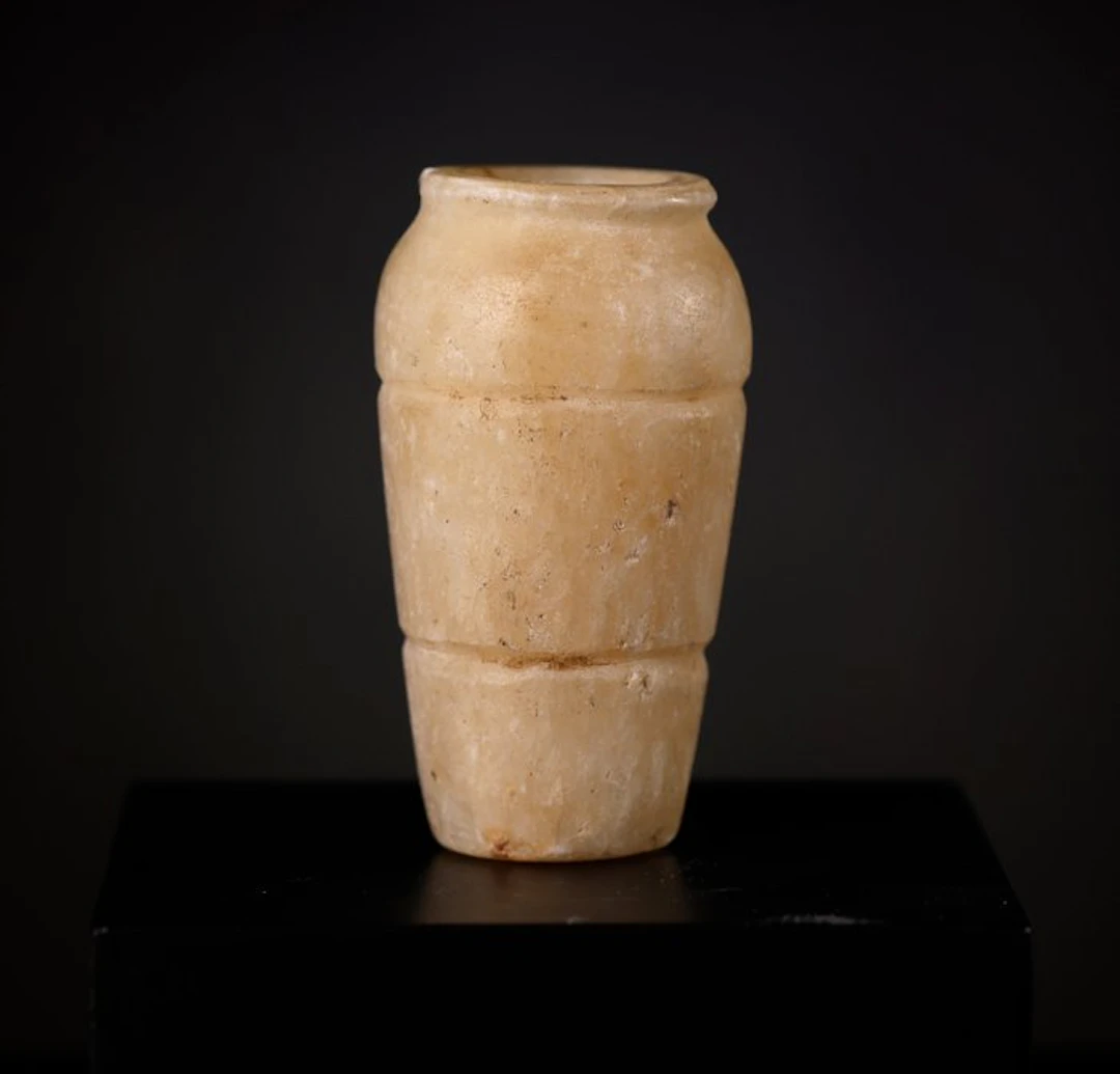 Ancient Egyptian calcite - Egyptian alabaster vessel