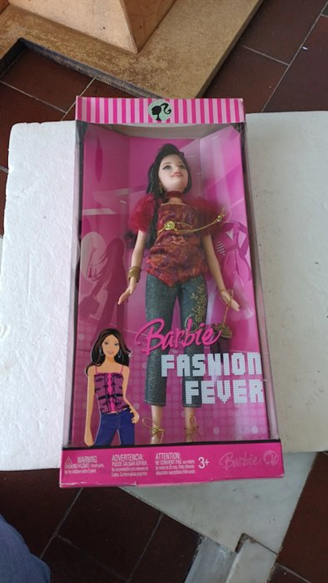 Mattel - Barbie doll Fashion Fever Raquelle Doll new