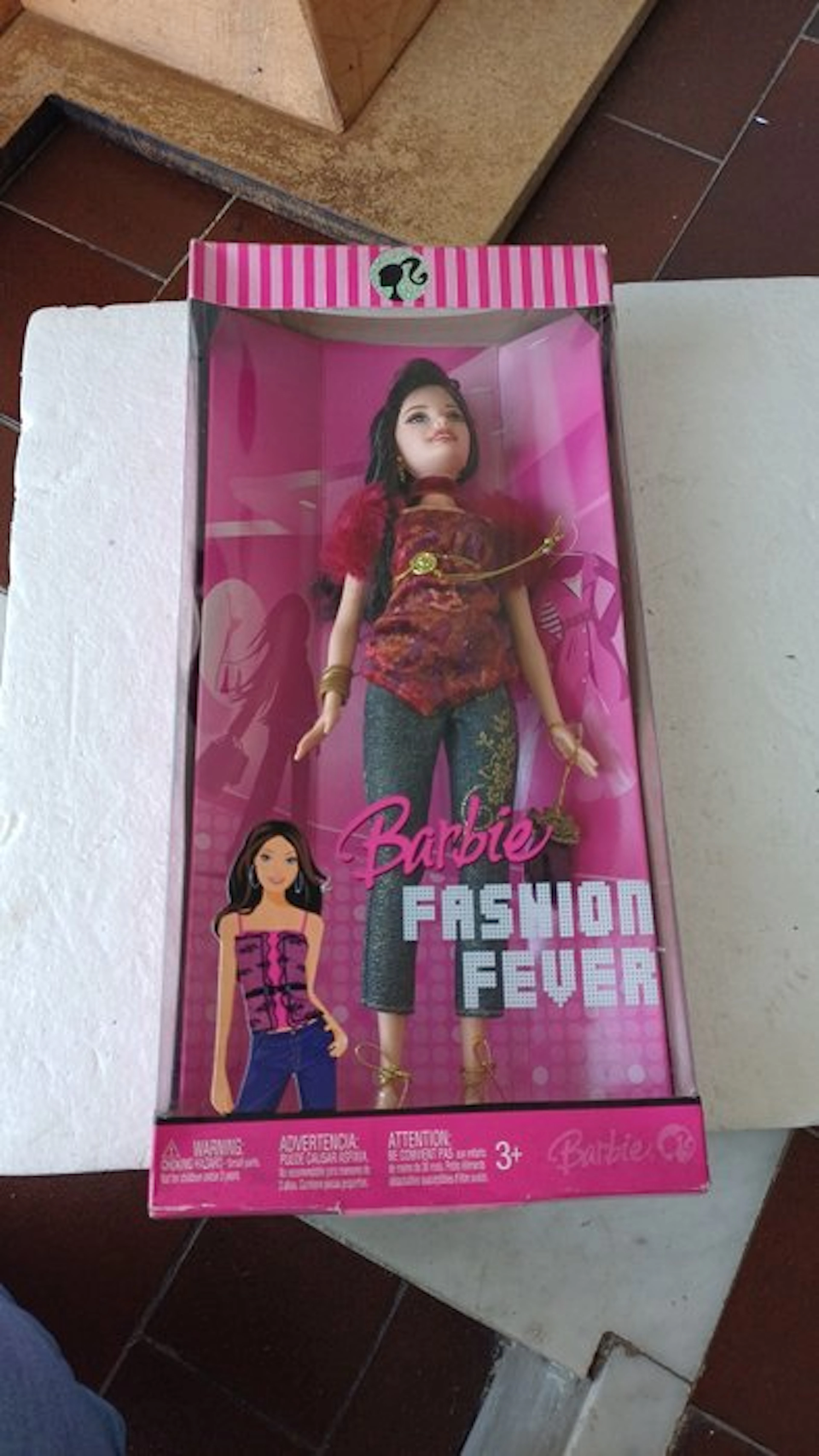 Mattel - Barbie doll Fashion Fever Raquelle Doll new