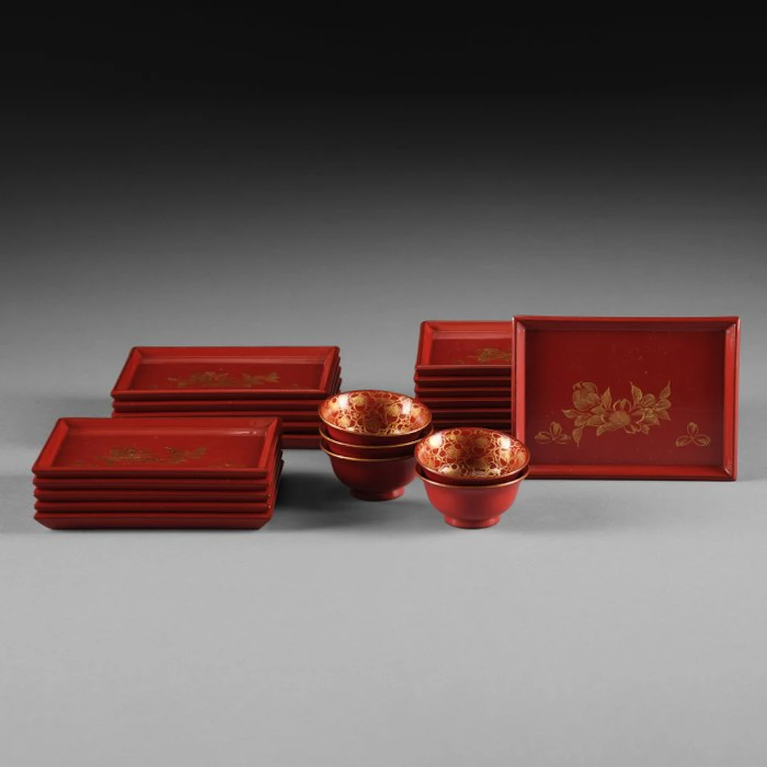 Set of 20 small trays & 5 cups - Lacquered wood - Japan...