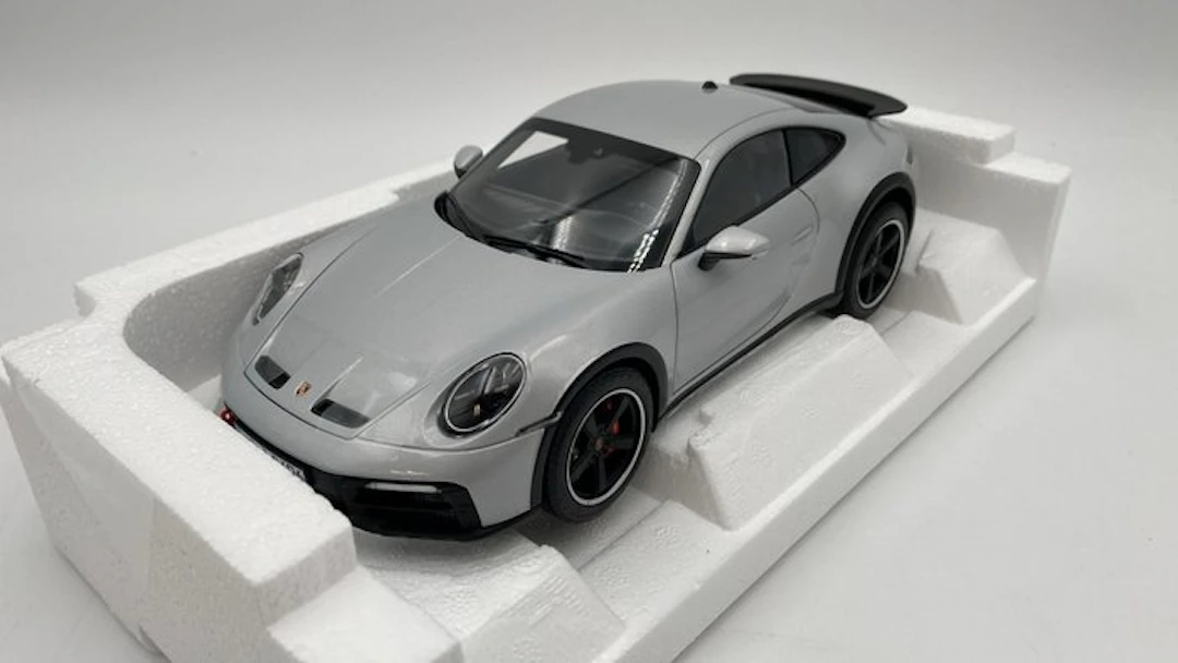 Norev 1:18 - Model car - Porsche 911 Dakar 2023 - (cod.Y4)