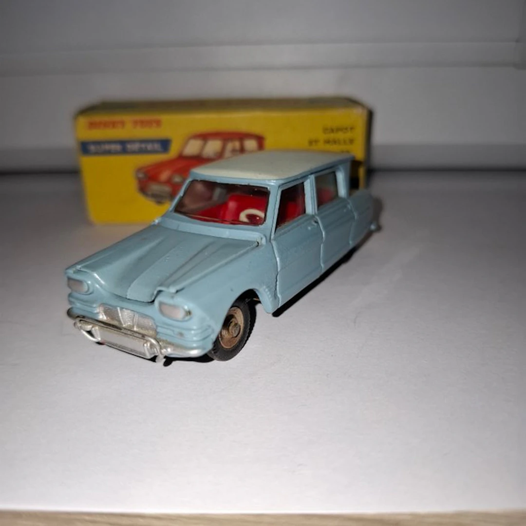Dinky Toys 1:43 - Model car - Citroën Ami 6 - Near mint in box