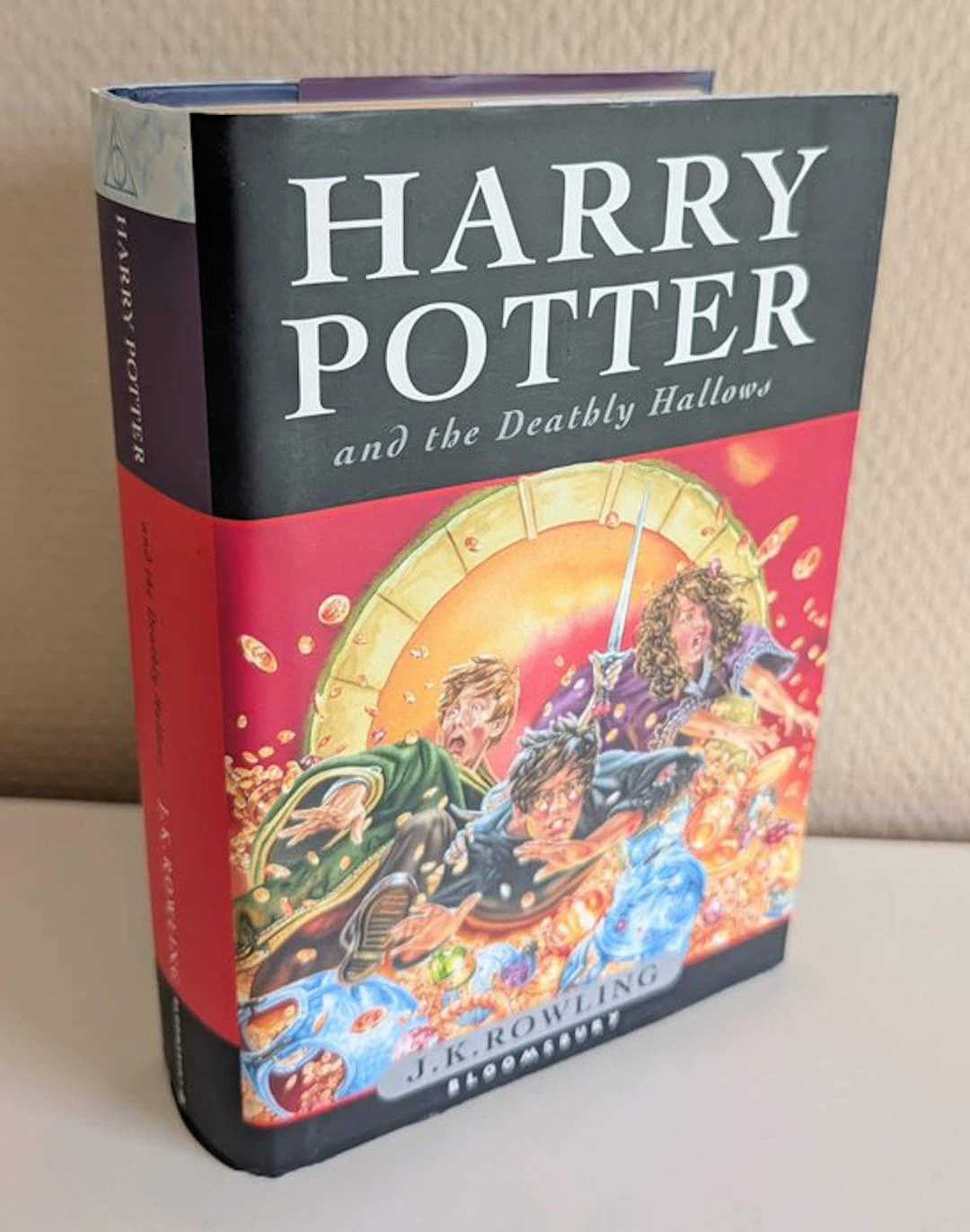 J.K. Rowling - Harry Potter and the Deathly Hallows...