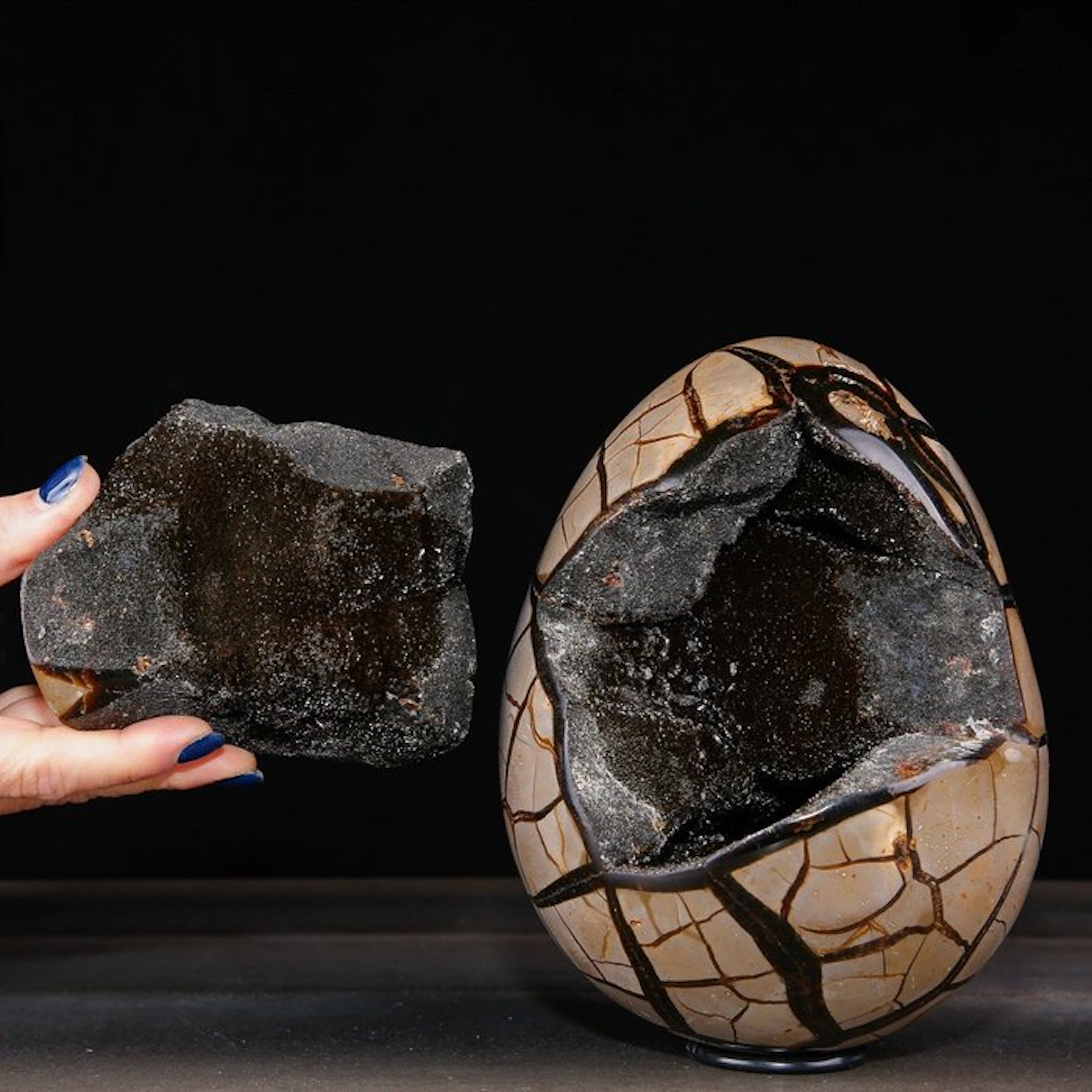 Large polished septarian geode egg – 'Dragon Stone' Dark...
