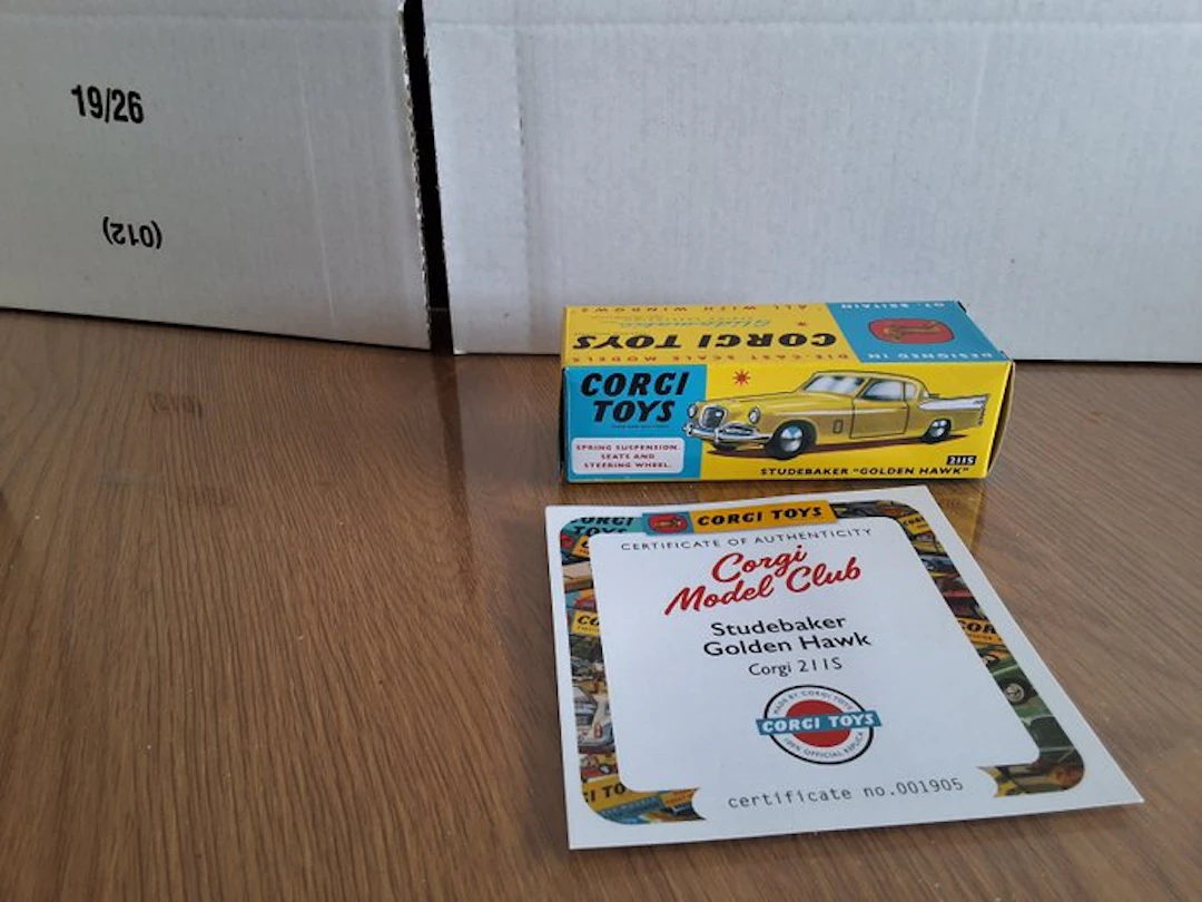 Corgi 1:43 - Model car - Studebaker Golden Hawk - in...