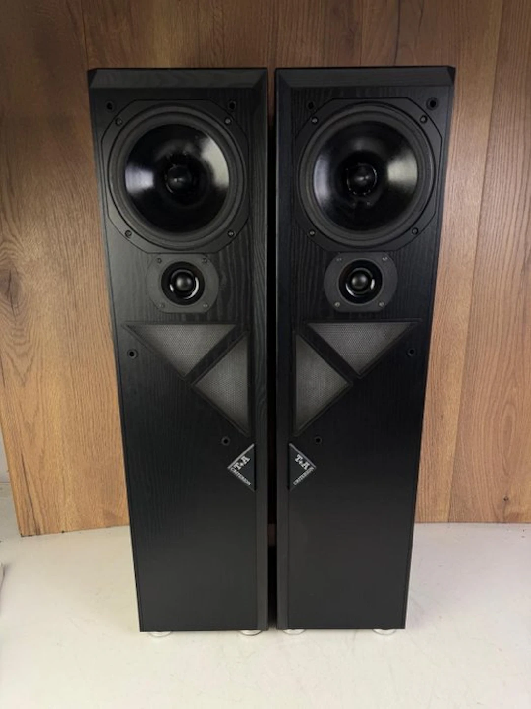 T+A - Criterion T75E Speaker set