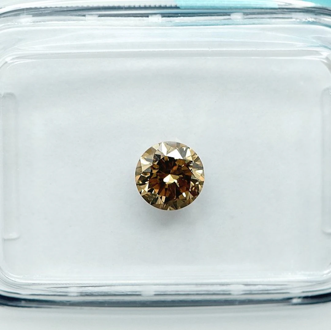 1 pcs Diamond (Natural coloured) - 0.50 ct - Round...