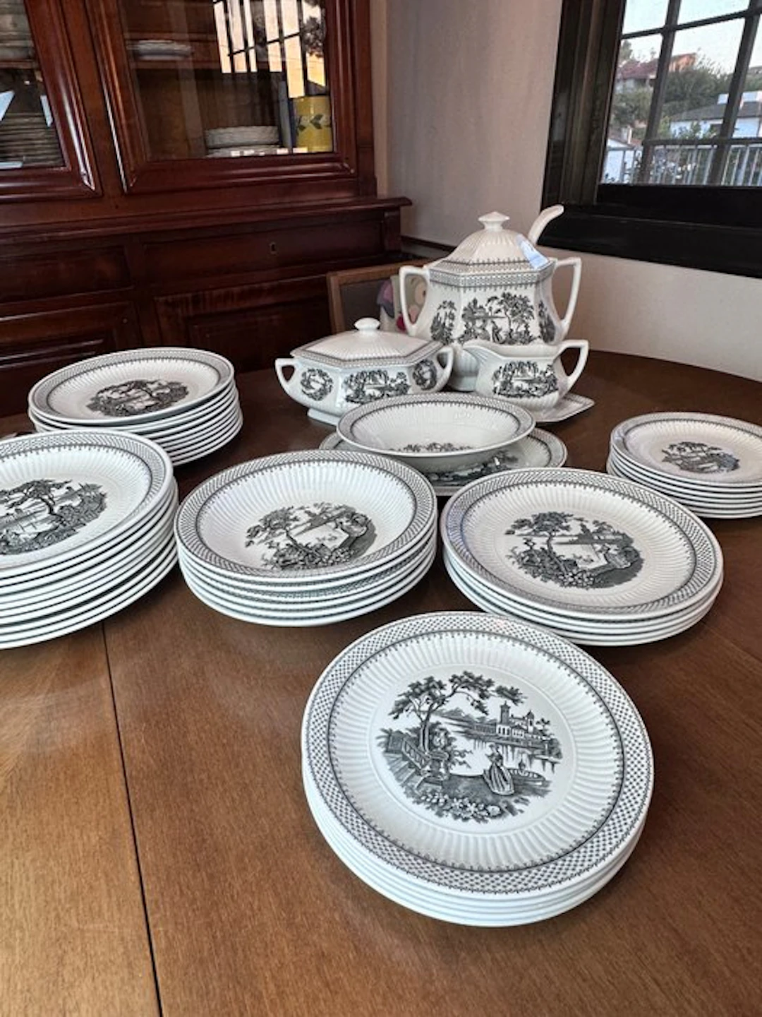 Adams (member of Wedgwood) - Dinner service (48) - Real English Ironstone