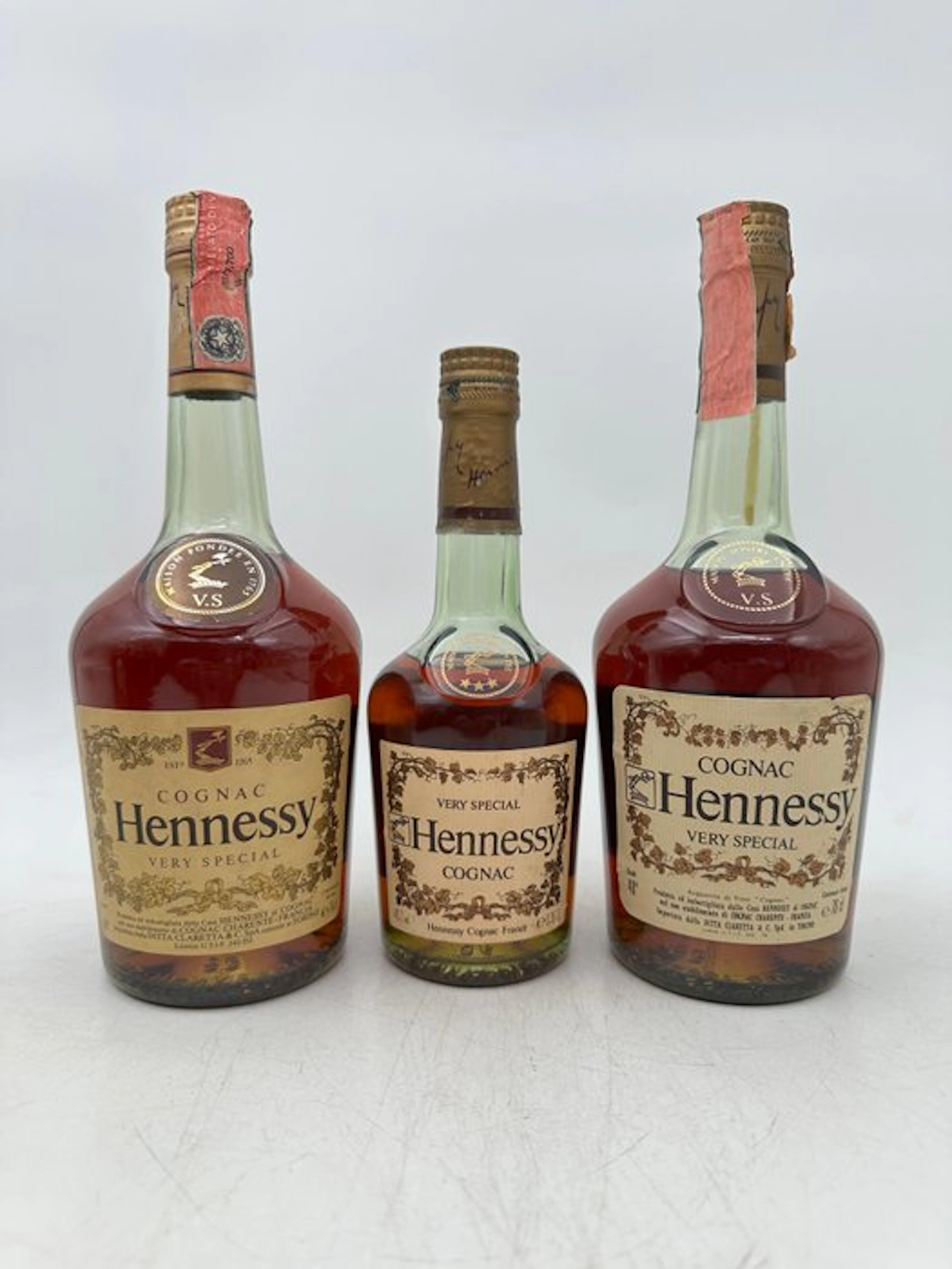 Hennessy - VS Cognac - b. 1980s - 70cl, 35cl - 3 bottles