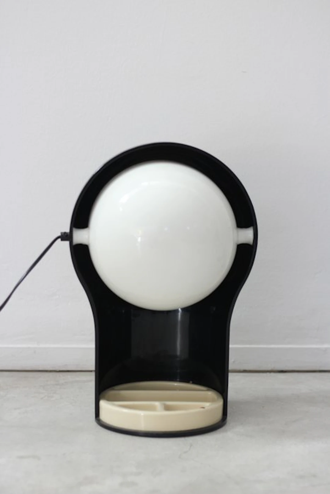 Vico Magistretti - Table lamp - Telegono - Plastic