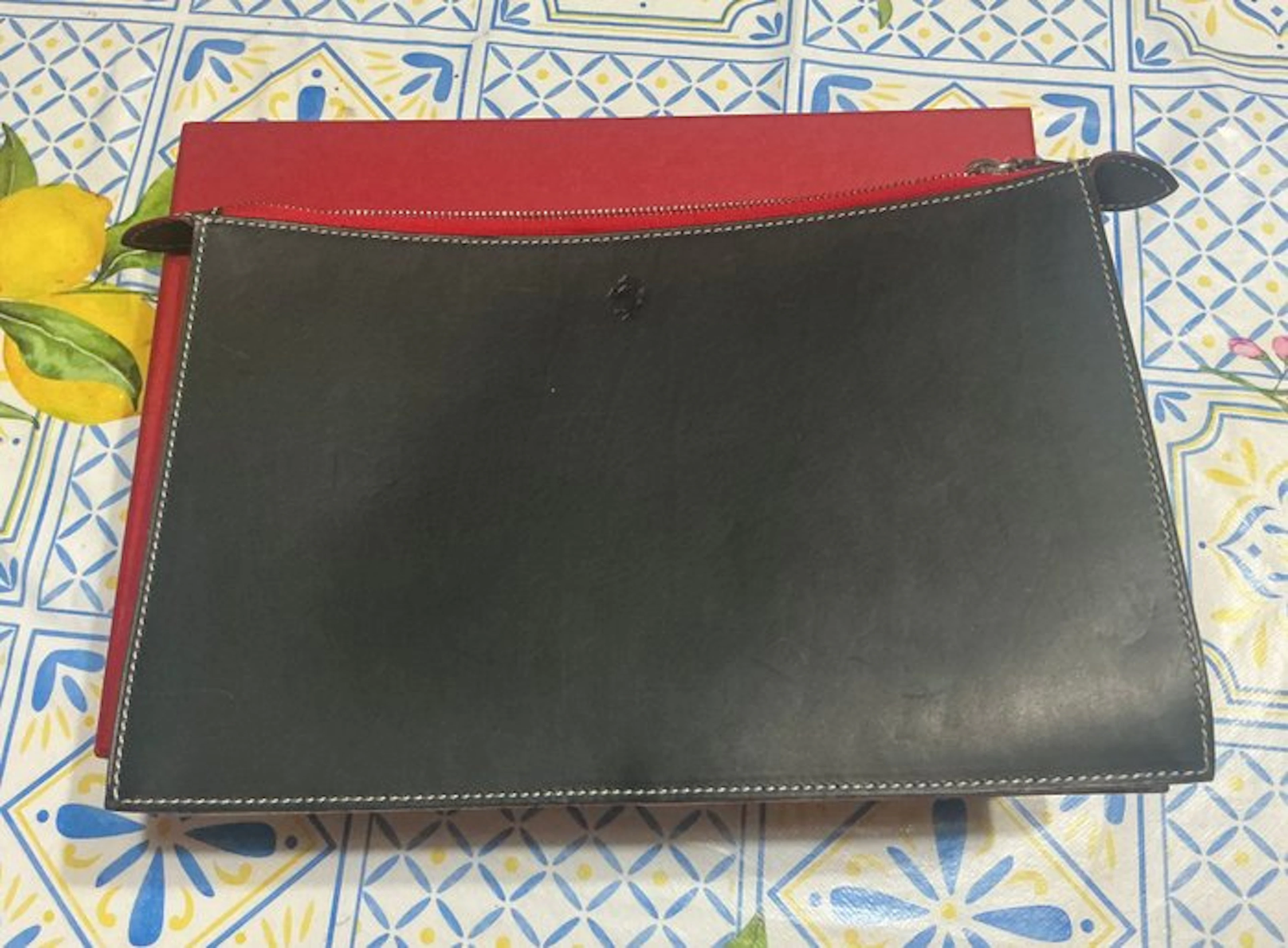 Black leather pochette - Ferrari - Borsa - 2024