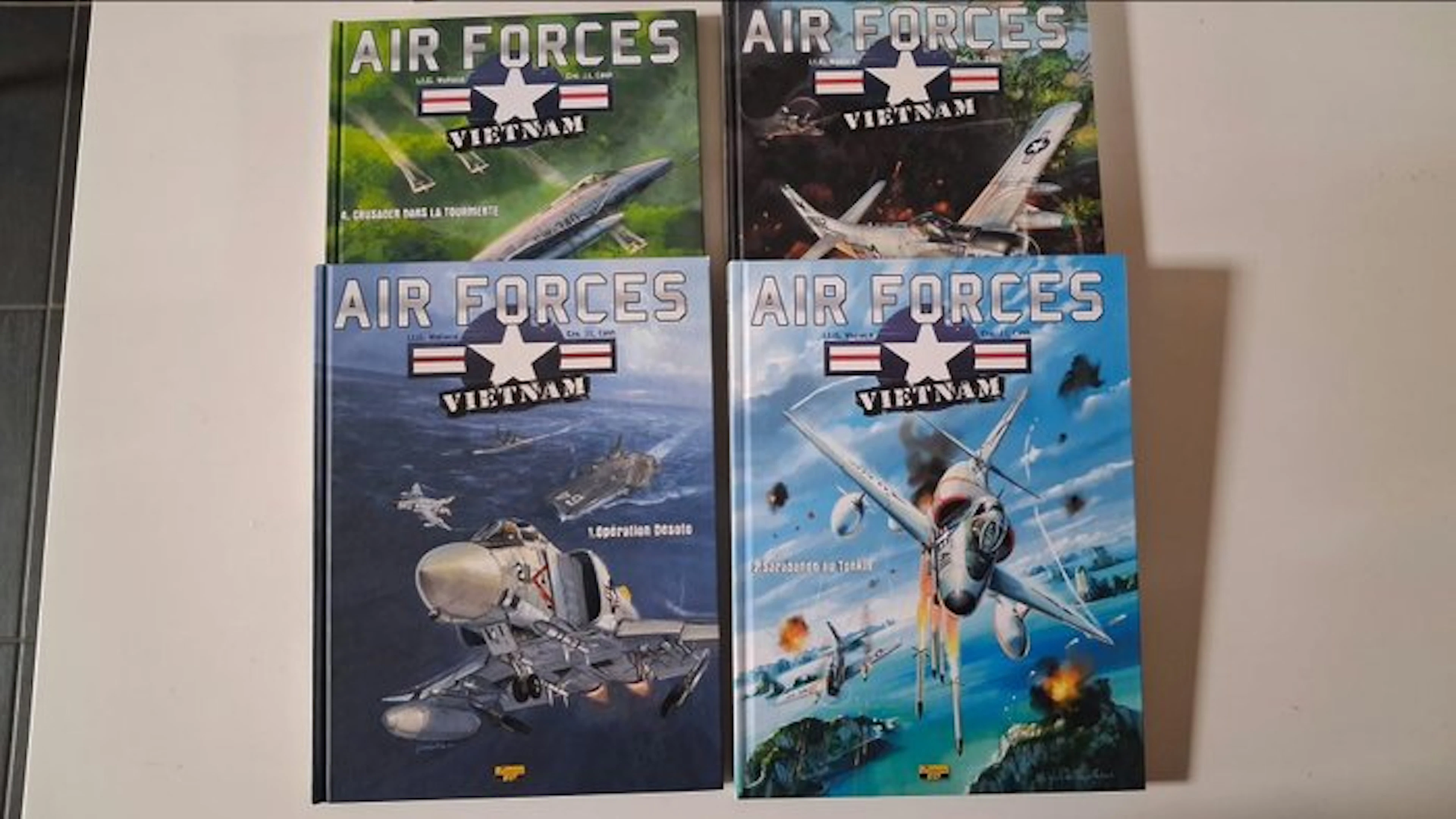 Air Forces Vietnam T1 à T4 - Série complète - 4x C - 4...