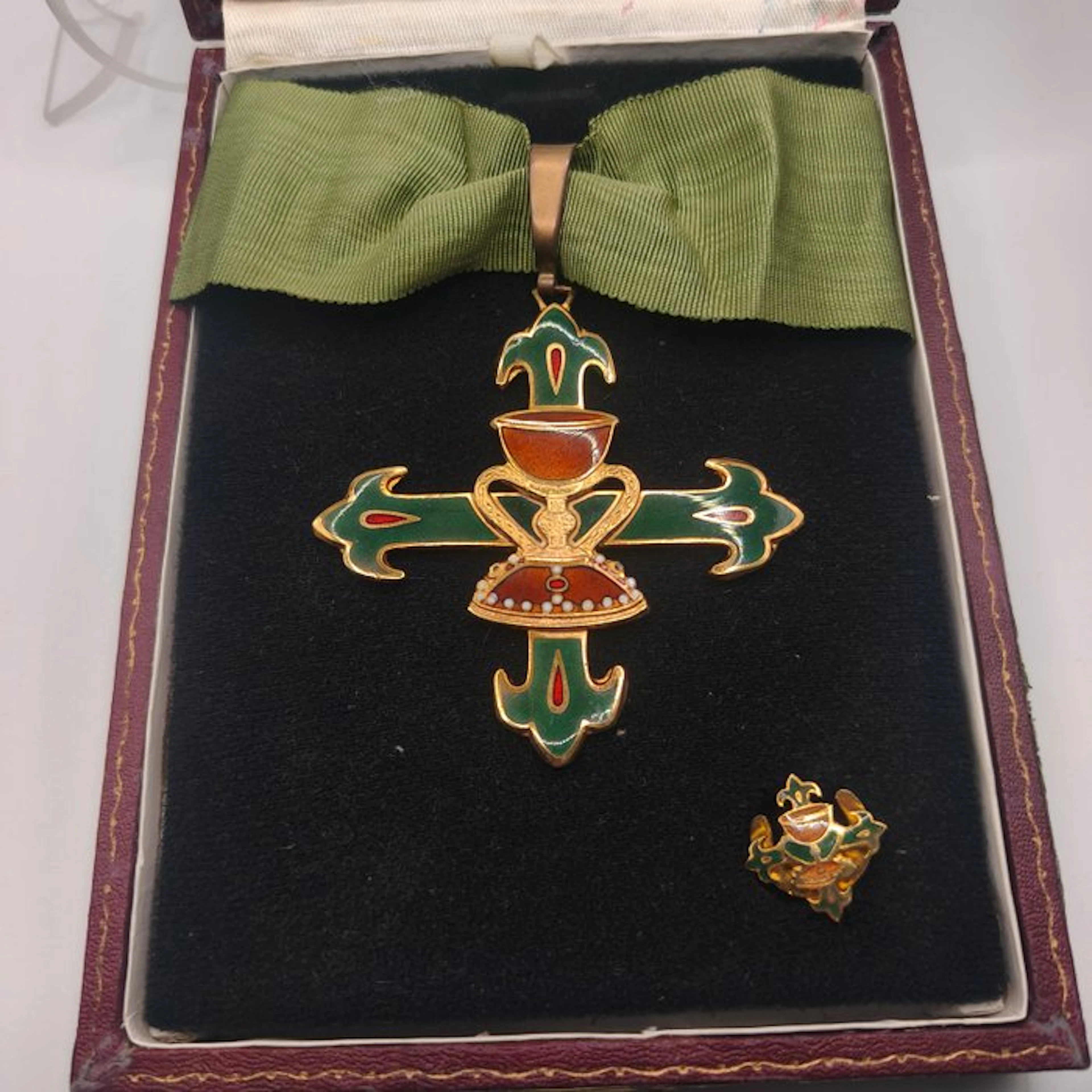 Spain - Military medal - Commander Medal of the Order of the Holy Chalice