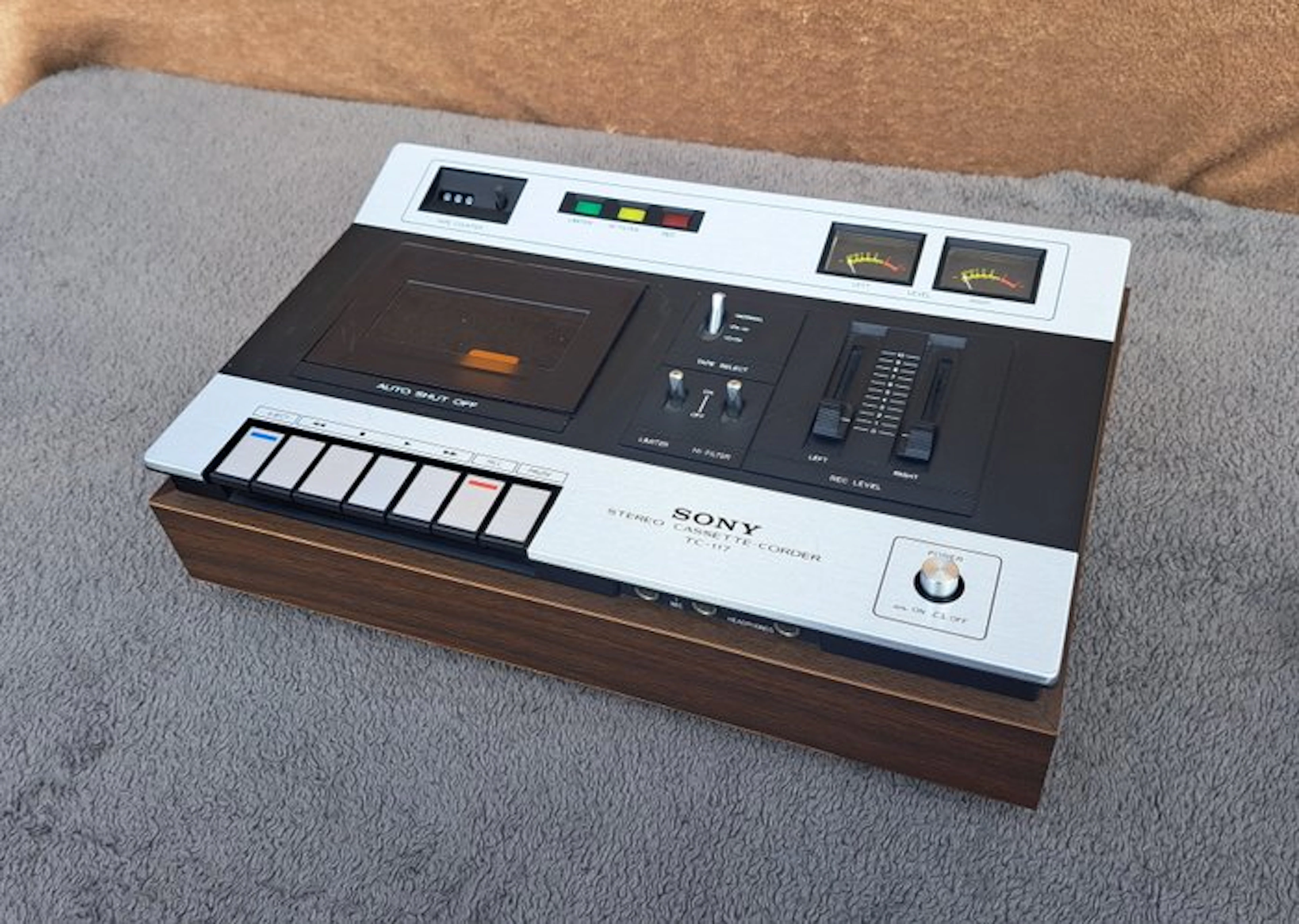 Sony - TC-117 Top-Loading 2-Head Stereo Audio-cassette deck