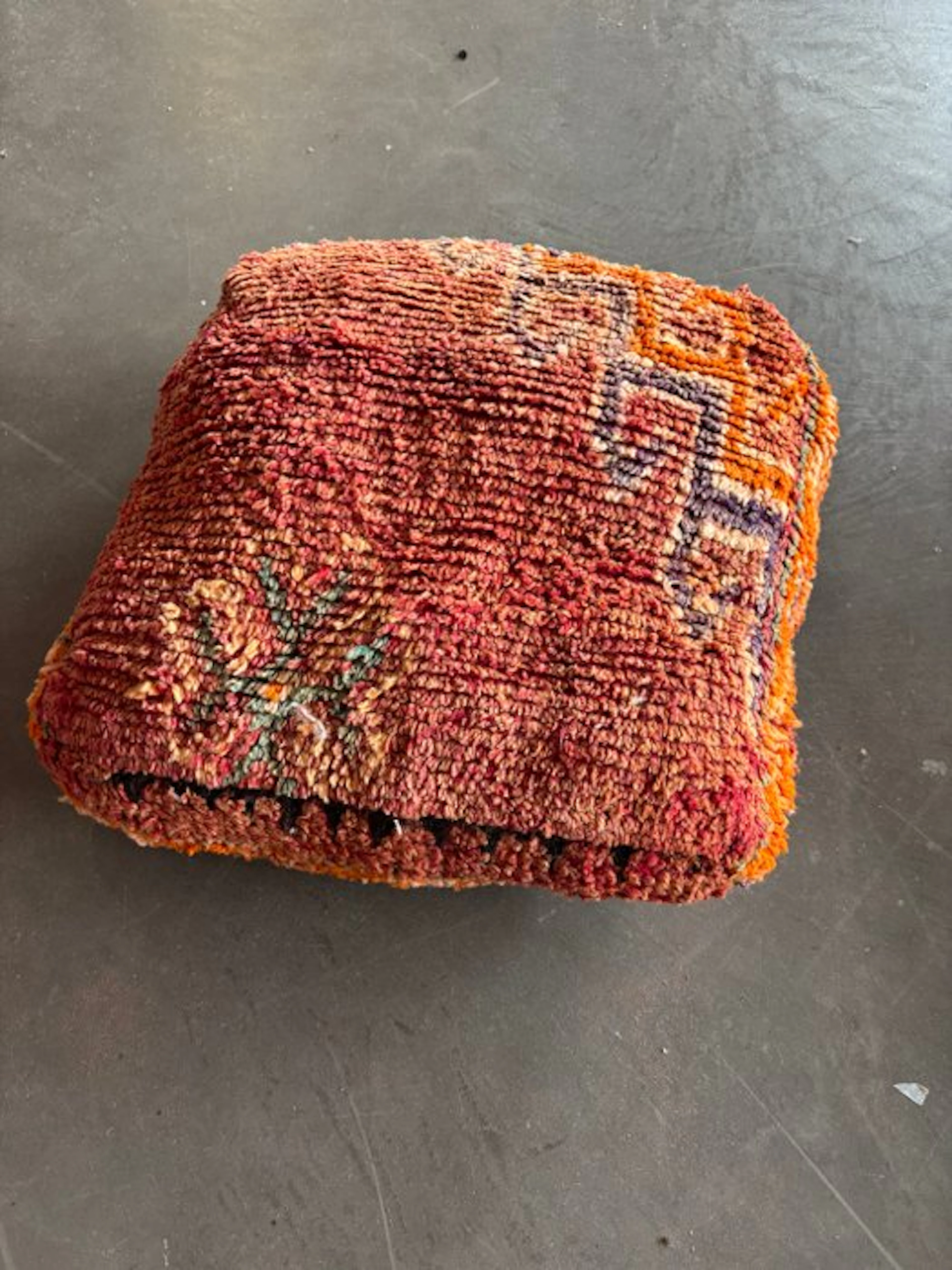 Pouffe - Vintage Moroccan Boujad Rug Pouf – Hand-Knotted...