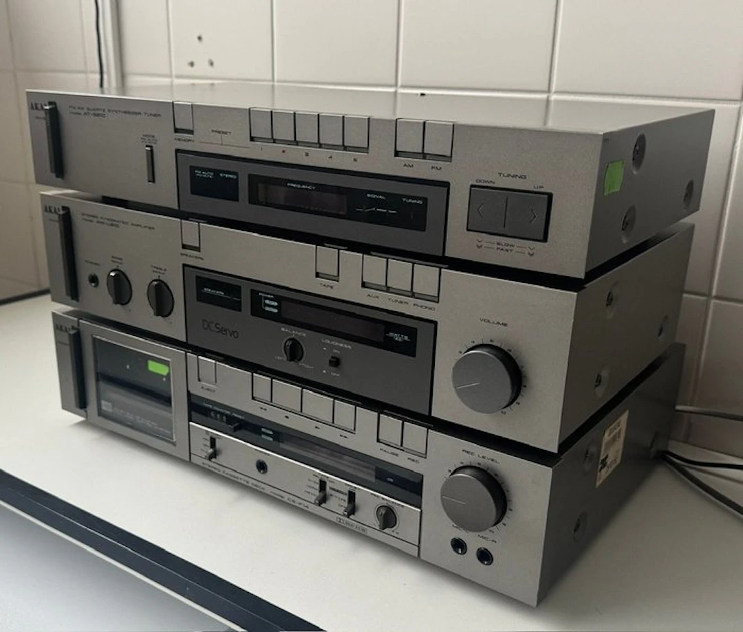 Akai - AT-S210 - AM-U210 - CS-F14 / 3-Piece Matching...