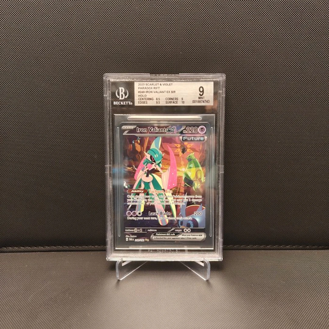Pokémon - 1 Graded card - Iron Valiant 249 - Beckett 9...