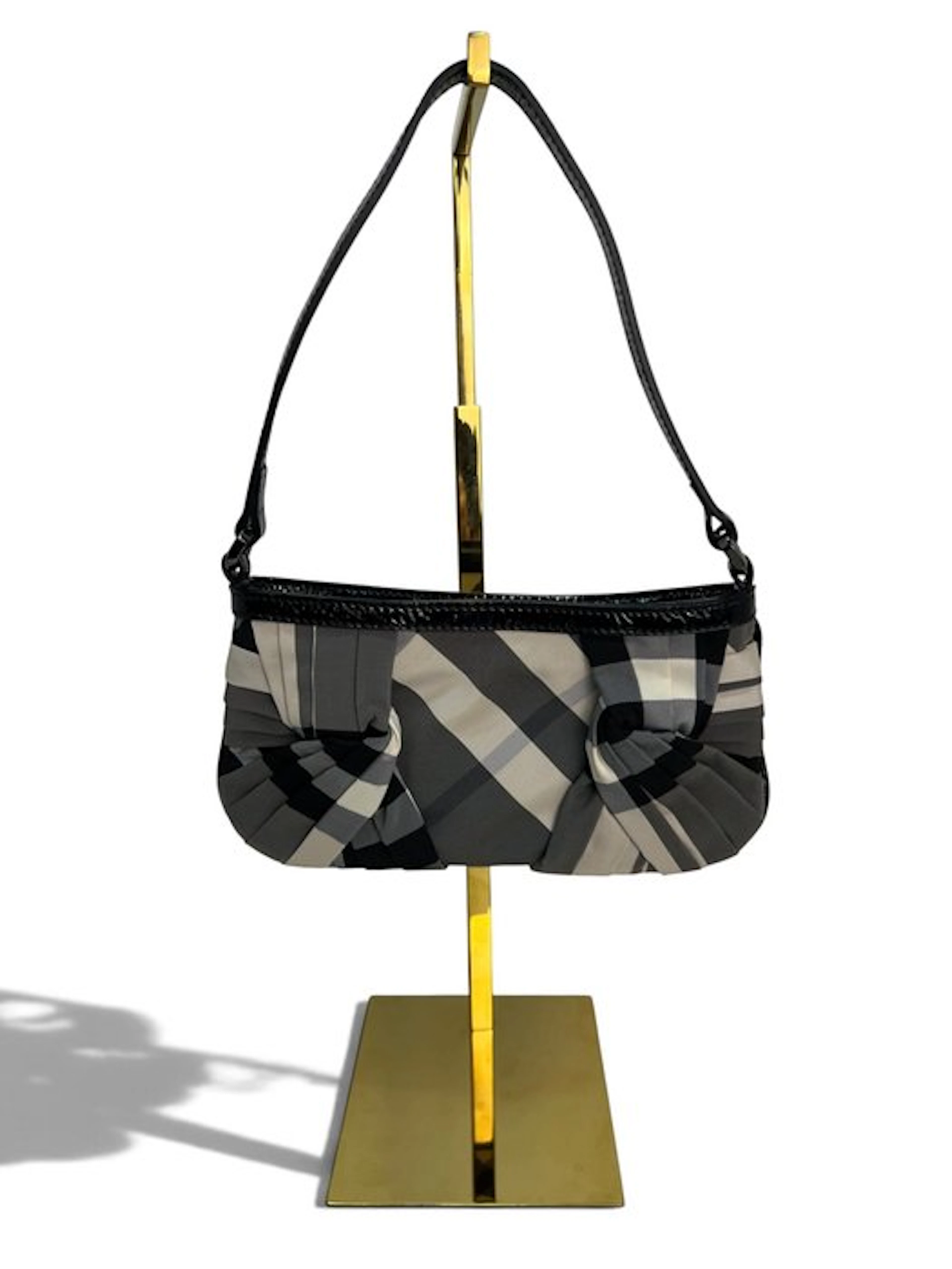 Burberry - Shoulder bag