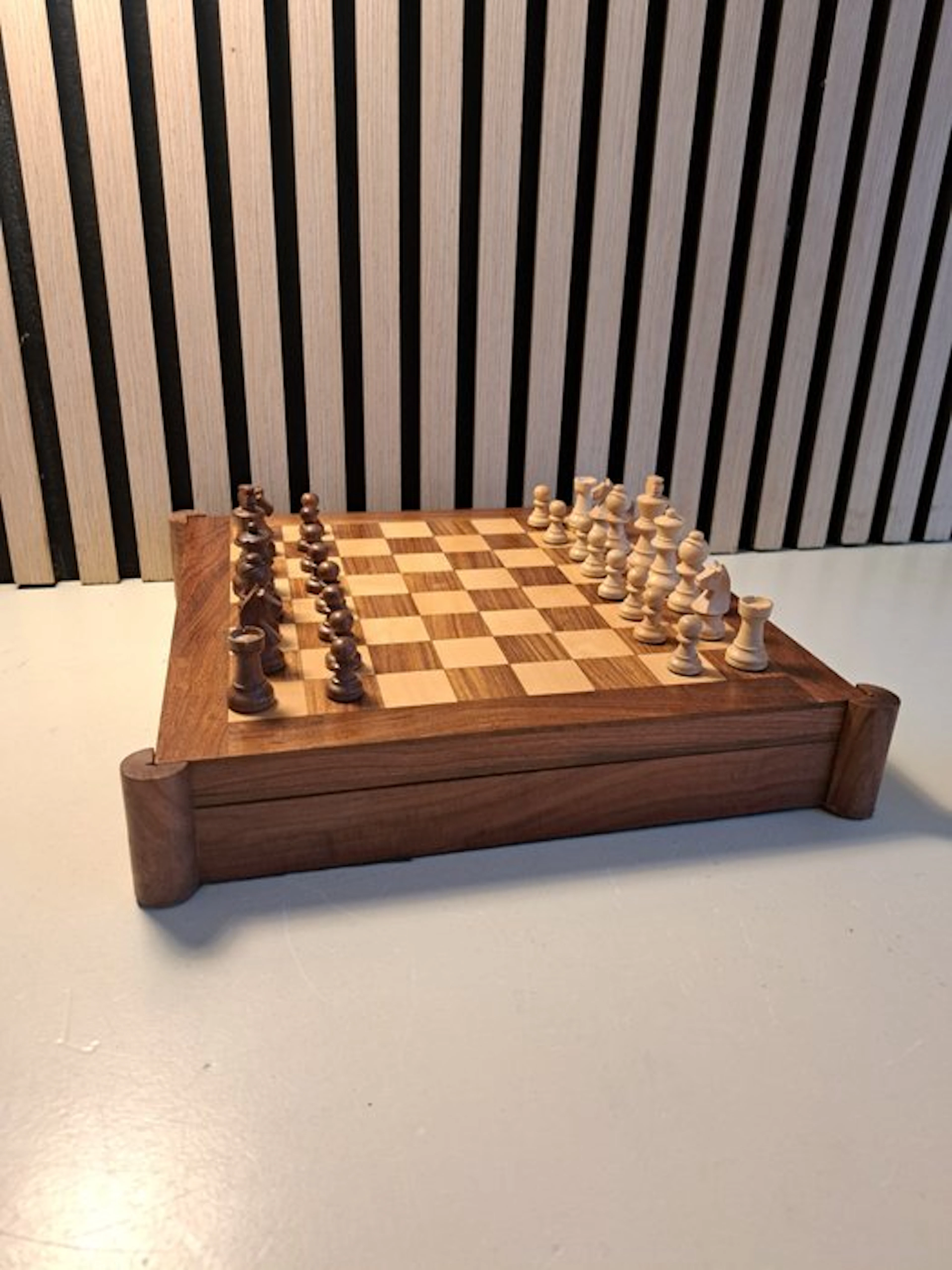 Chess set - handgemaakt Houten schaakspel en backgammon - Wood