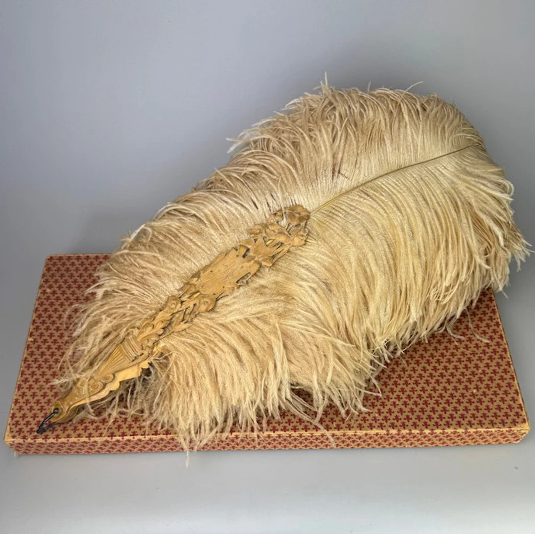 Hand fan - Wood, Feathers
