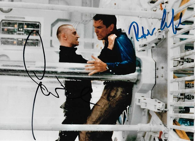 Pierce Brosnan and Robert Carlyle as "Renard"