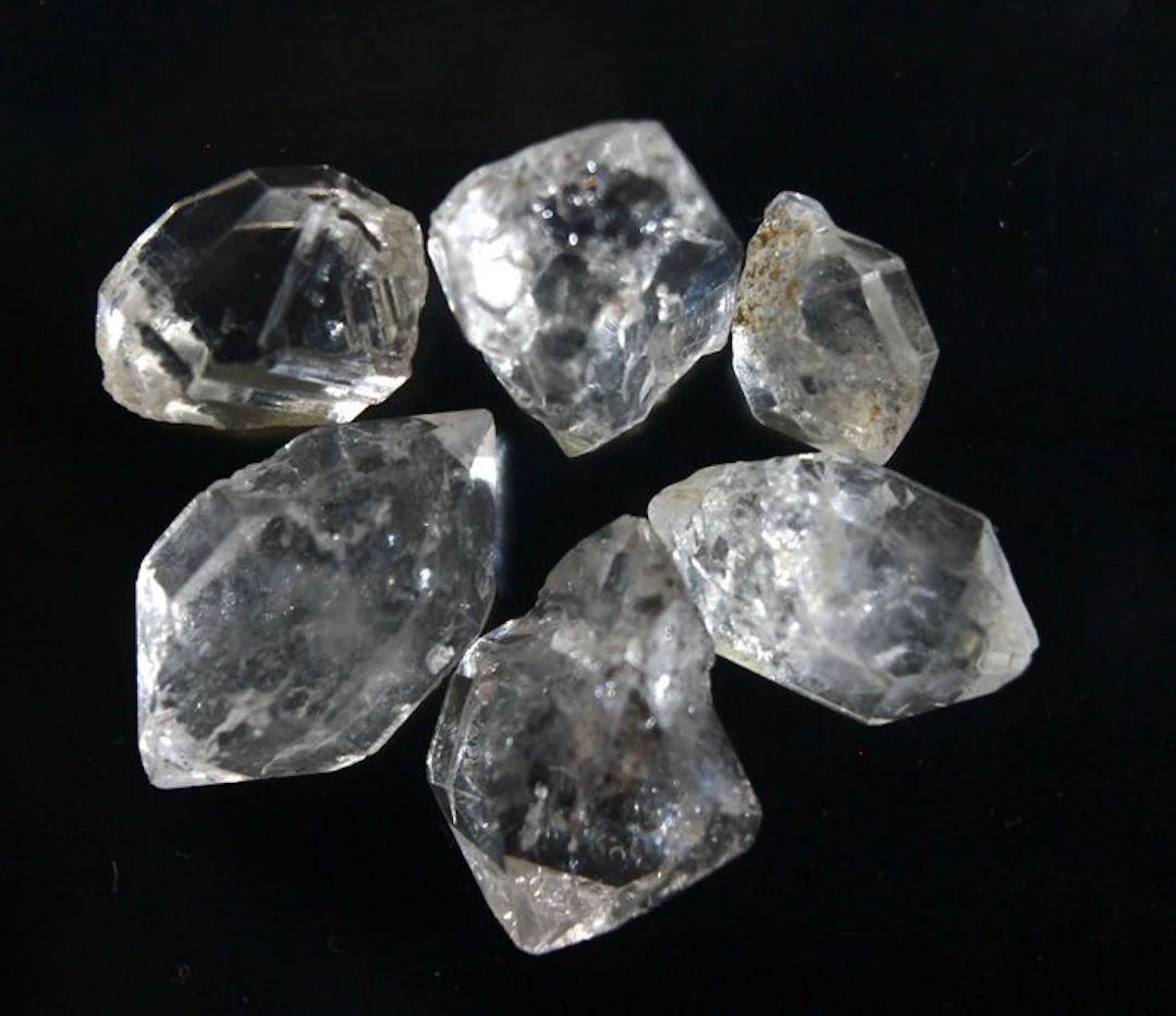 No Reserve - Carat 29.0 Herkimer diamond-type...
