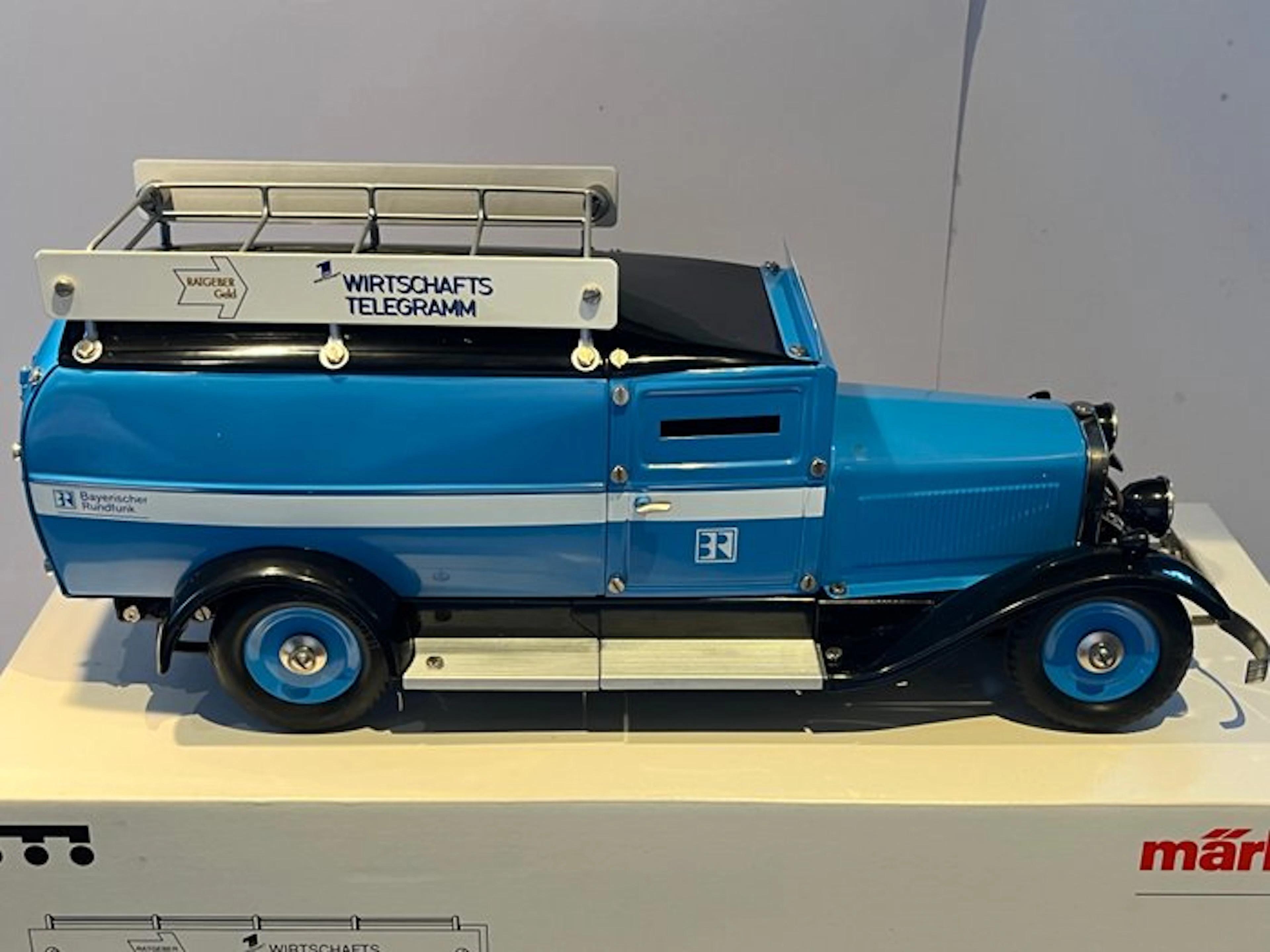 Märklin - Model truck - LKW Geldtransporter Wirtschafts...
