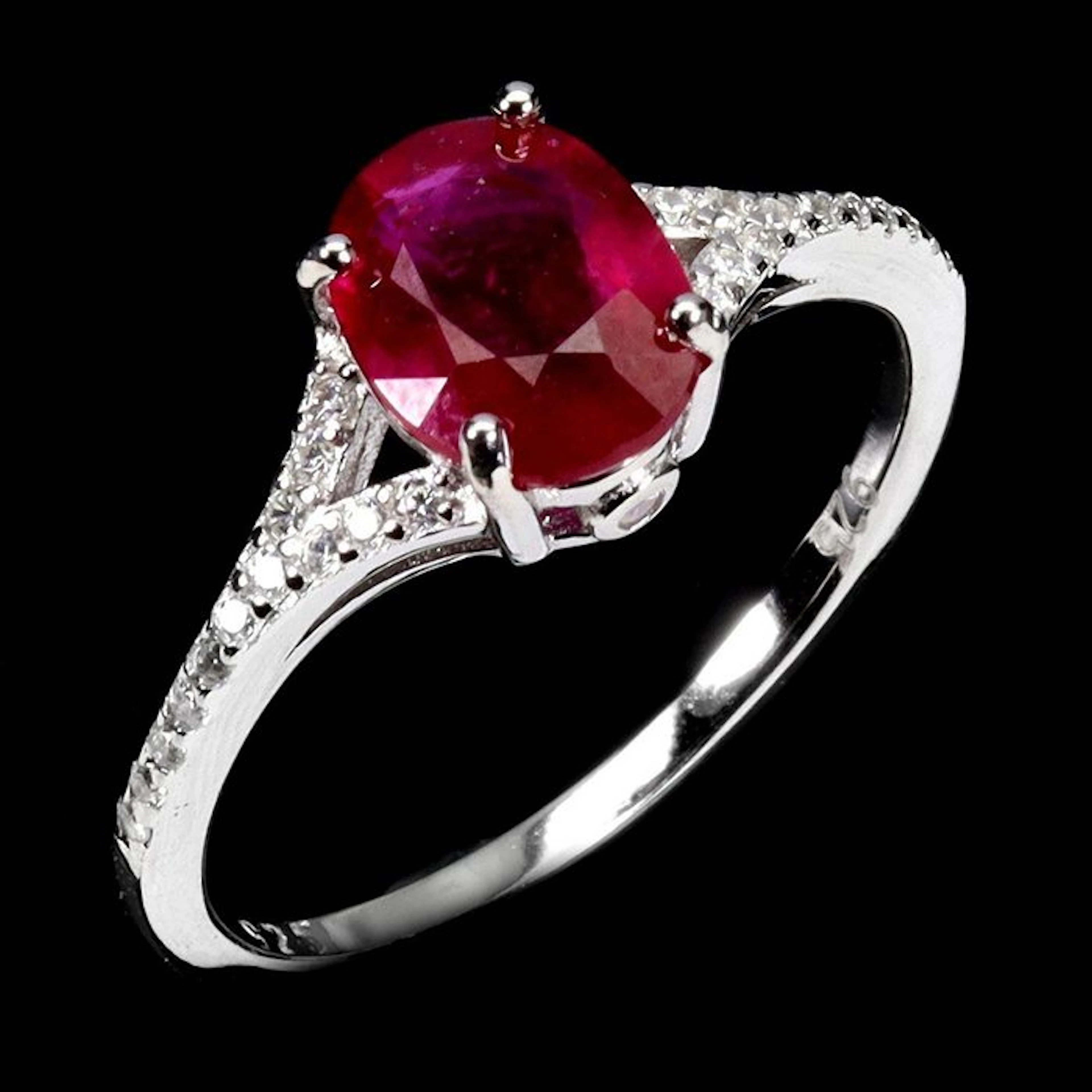 No reserve price - Ring 925 Silver, 14K White Gold plated Ruby
