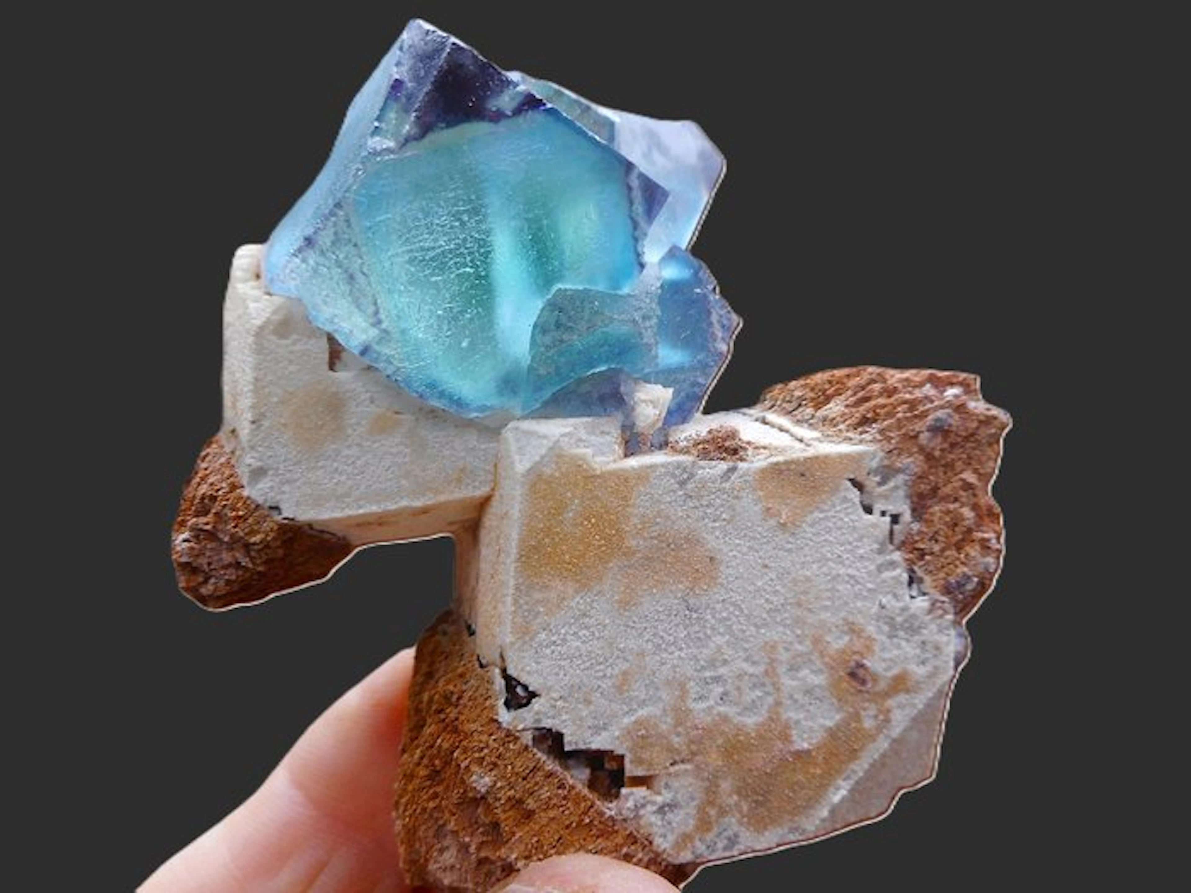 Baryte Crystals - Height: 8 cm - Width: 6 cm- 230 g - (1)