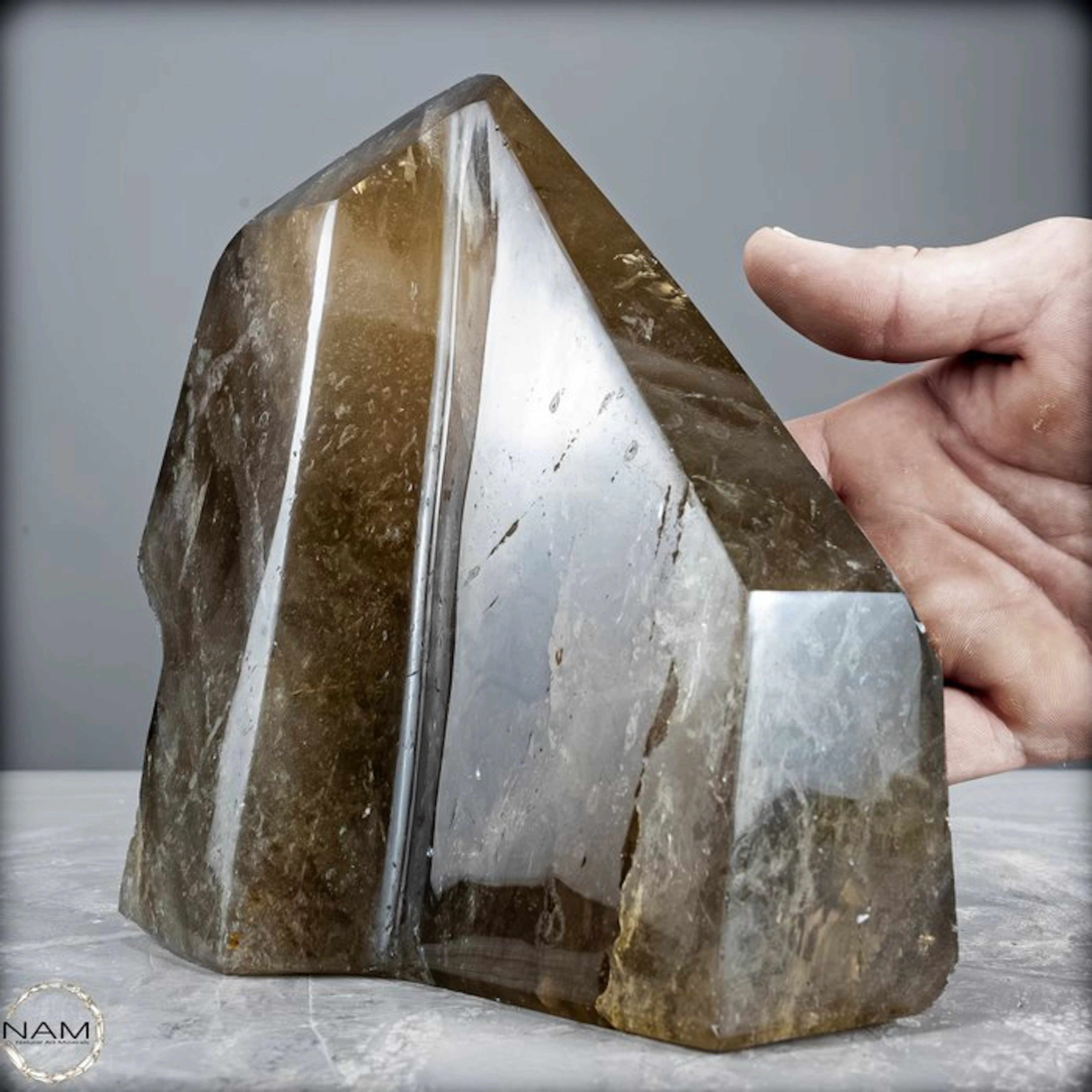 Natural smoky quartz obelisk – Warm transparency with...