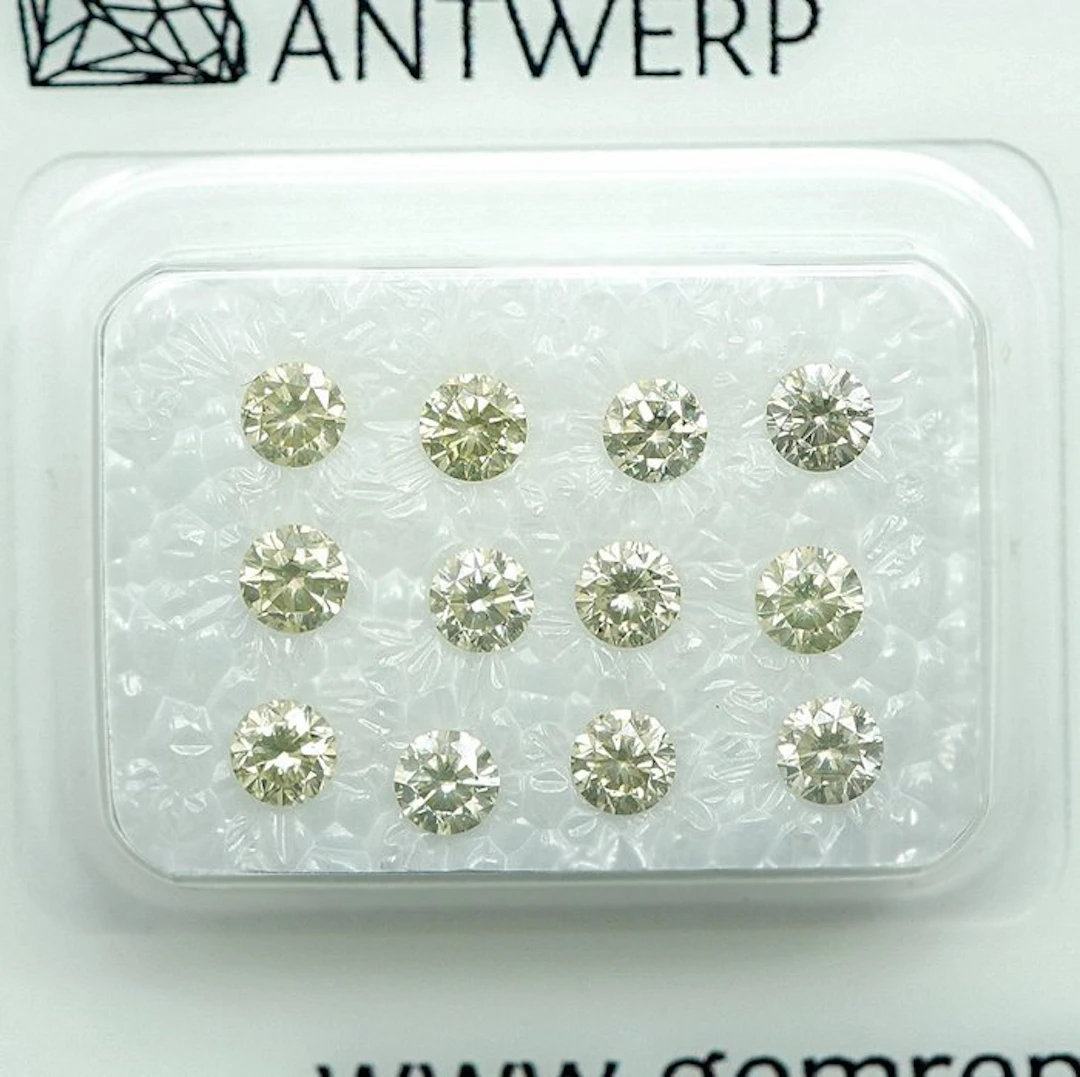 12 pcs Diamond (Natural) - 1.01 ct - Round - SI1, I1 - Gem Report Antwerp (GRA)