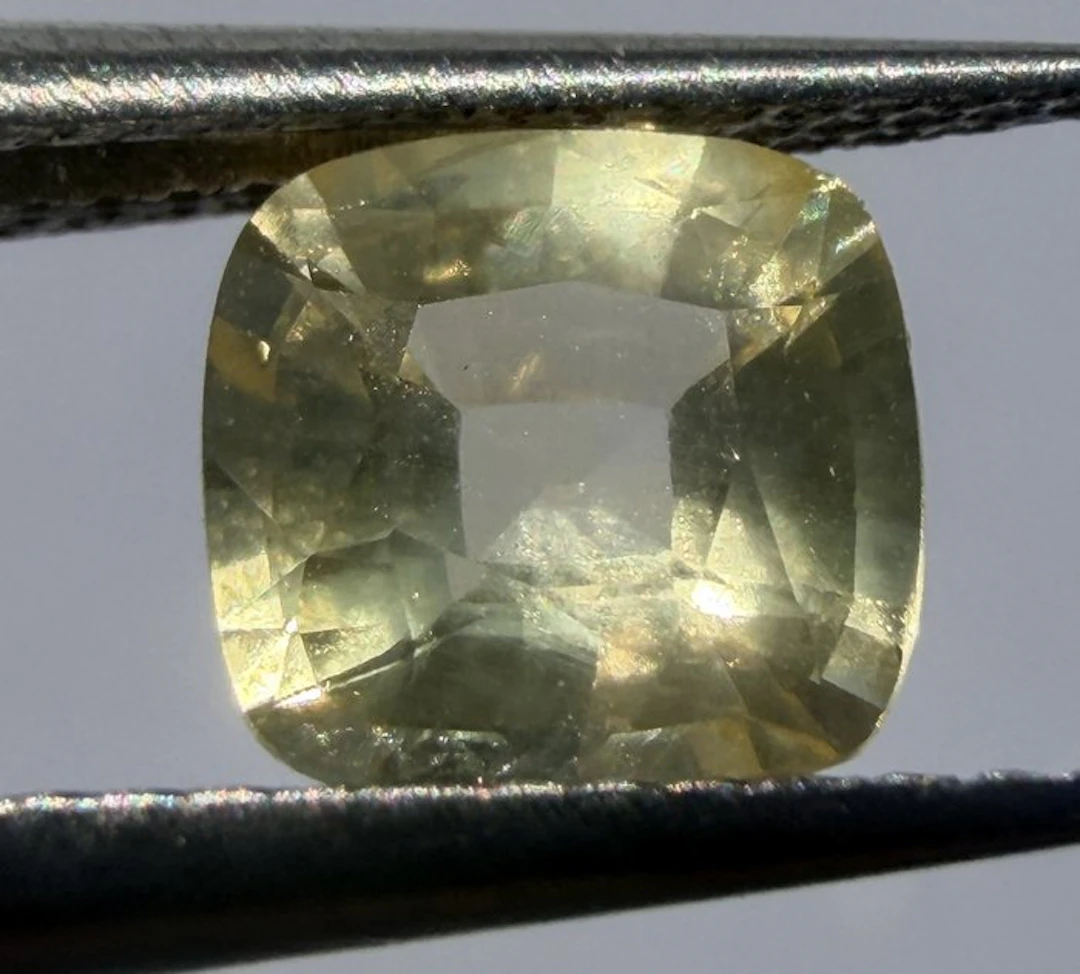 Yellow Sapphire - 1.11 ct - Antwerp Laboratory for Gemstone Testing (ALGT)