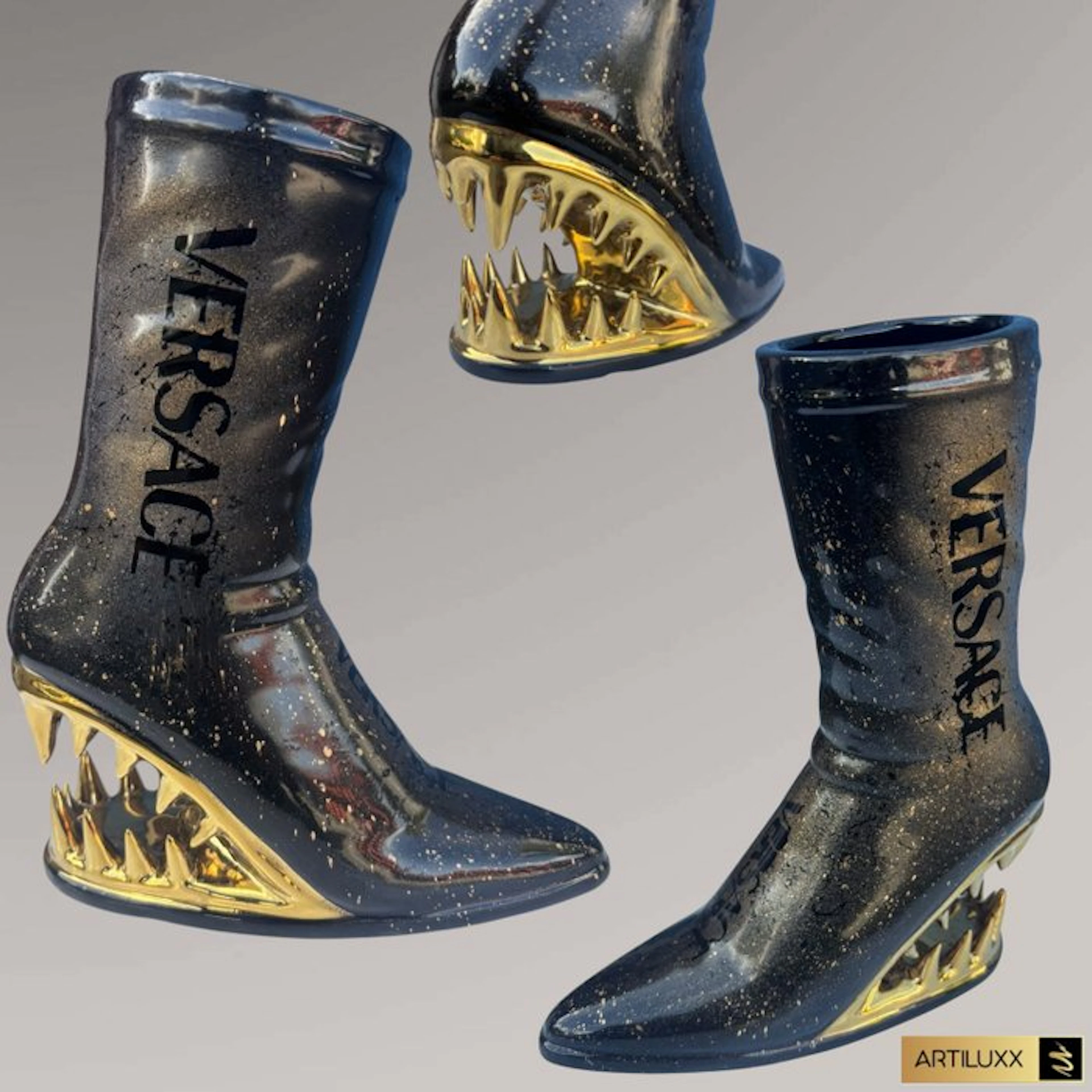 Artiluxx - Versace monstrous heel statue