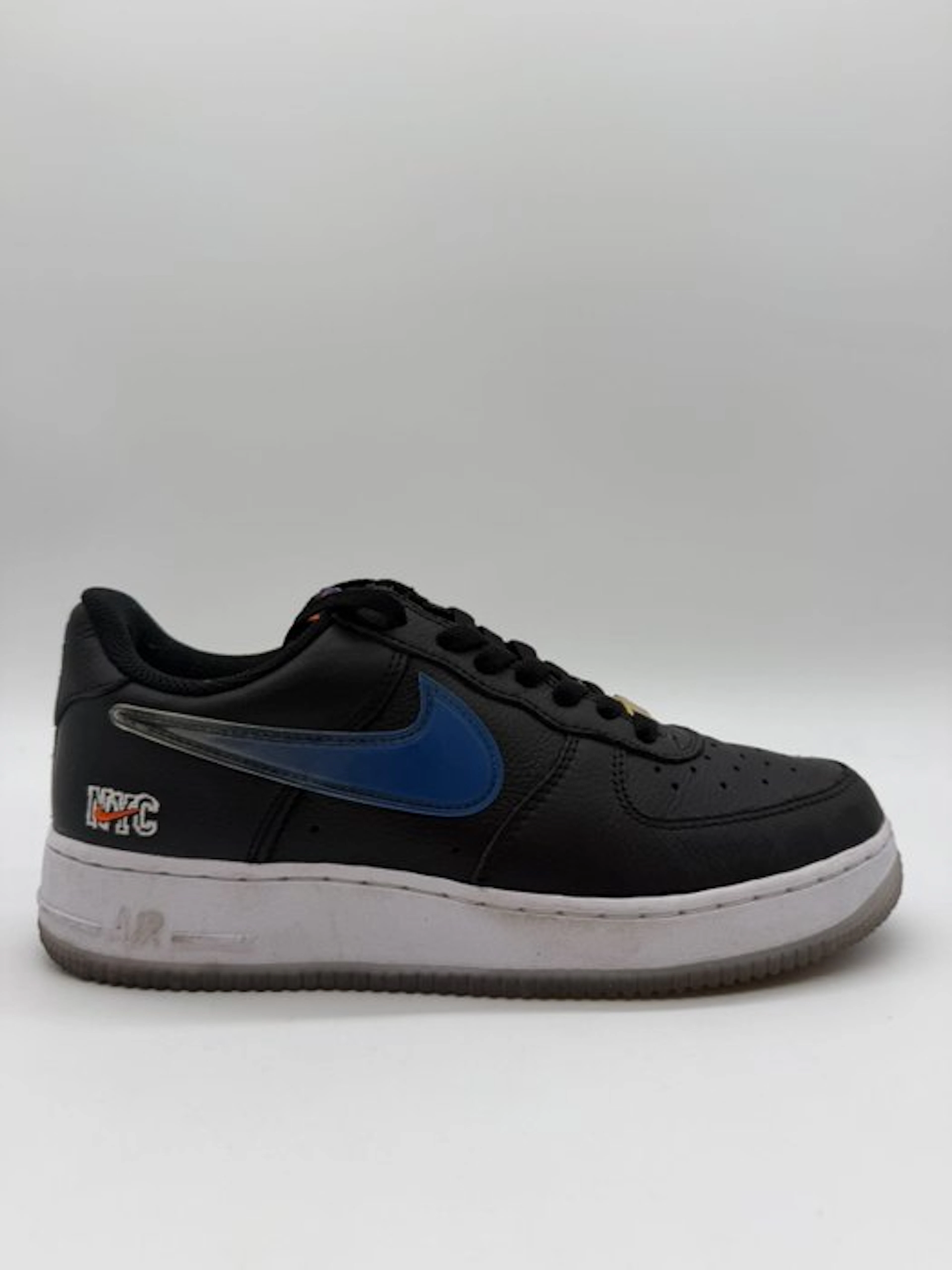 Nike - Nike Air Force 1 Low Kith Knicks Away - Sneakers - Size: EU 40
