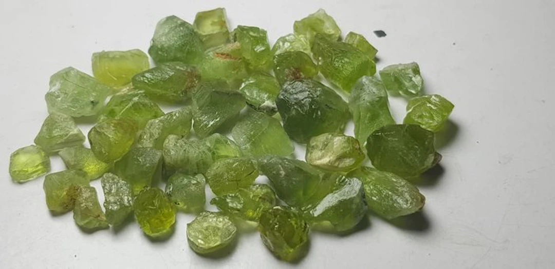 Natural Color Peridot Rough- 135 g - (98)