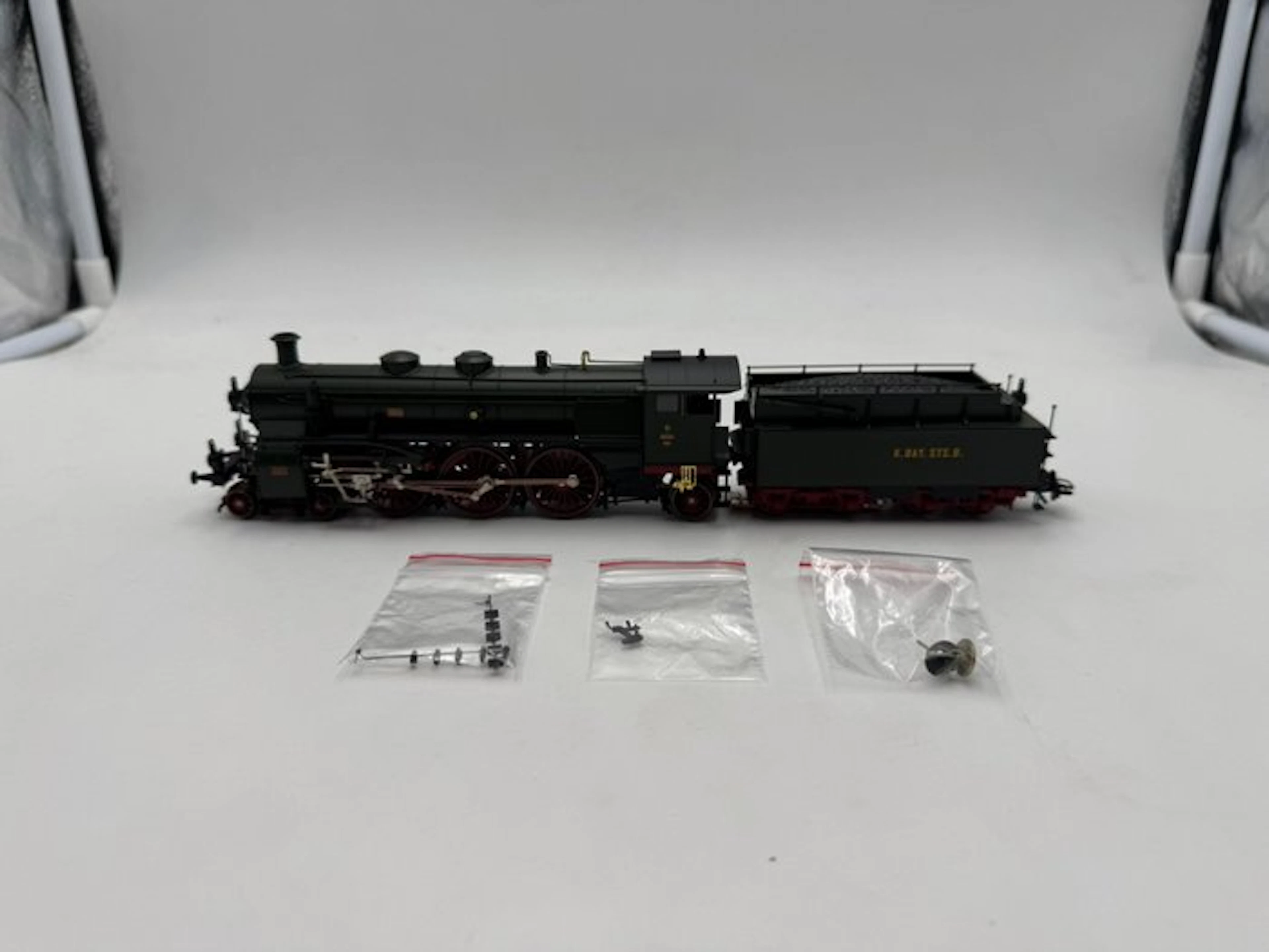 Märklin H0 - 39436 - Steam locomotive with tender (1) - K.Bay.Sts.B