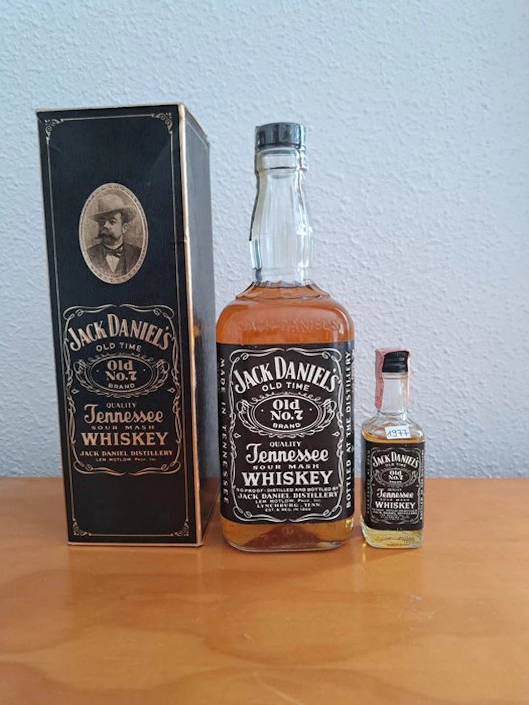 Jack Daniel's Old No 7 - b. 1970s - 700ml, 5cl - 2 bottles