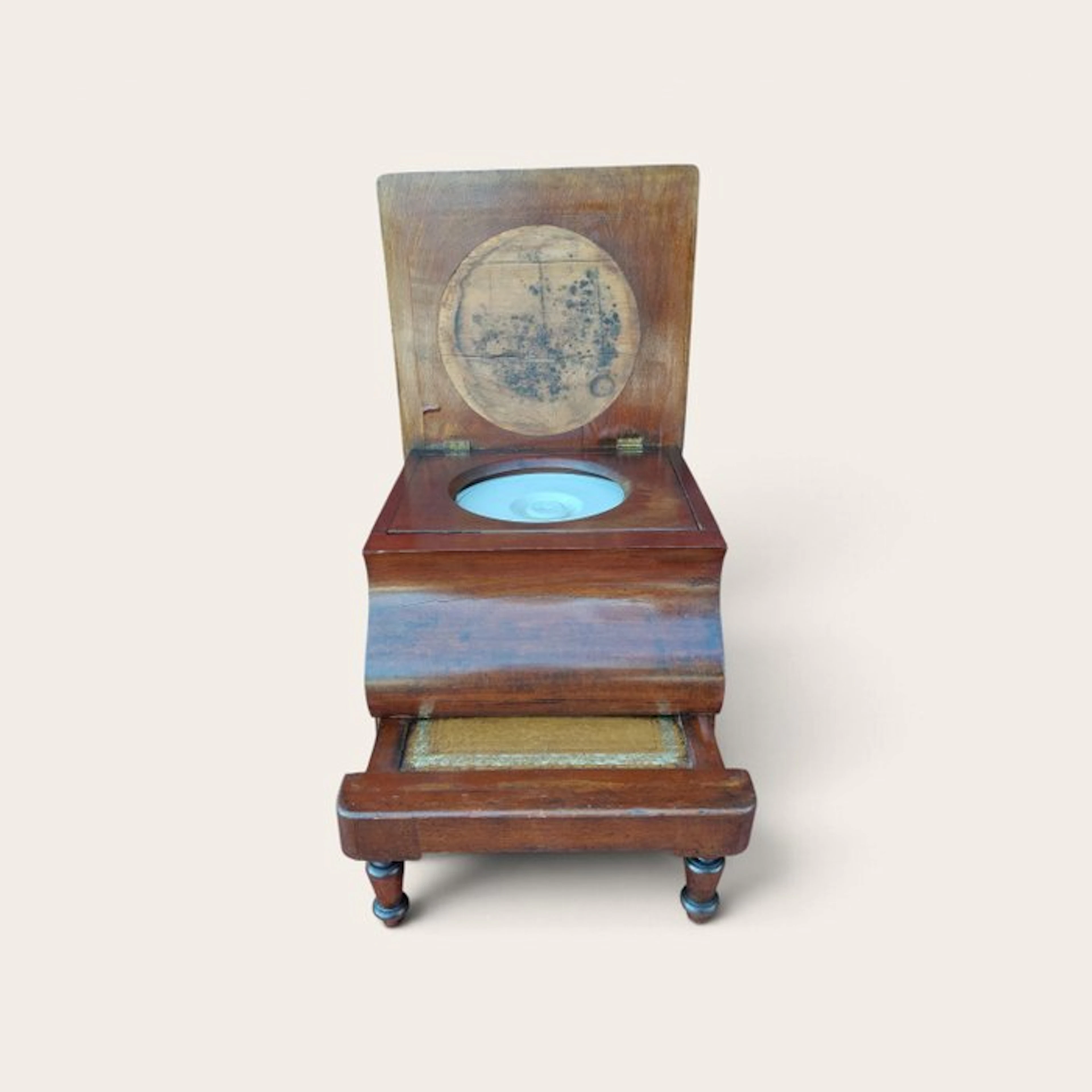 Cabinet - Wood - Victorian chest of drawers