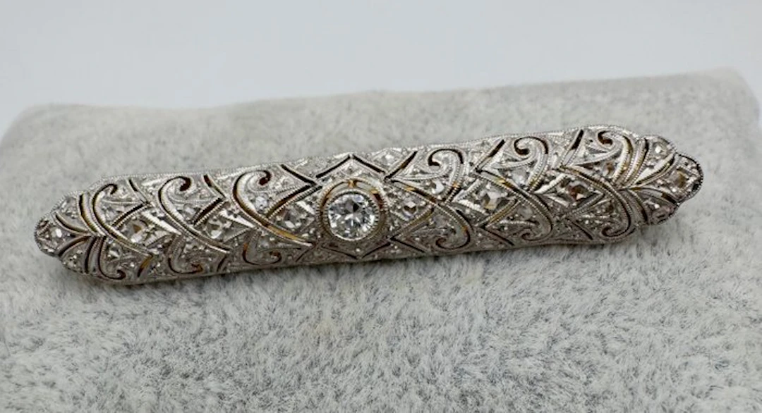 Brooch - 14 kt