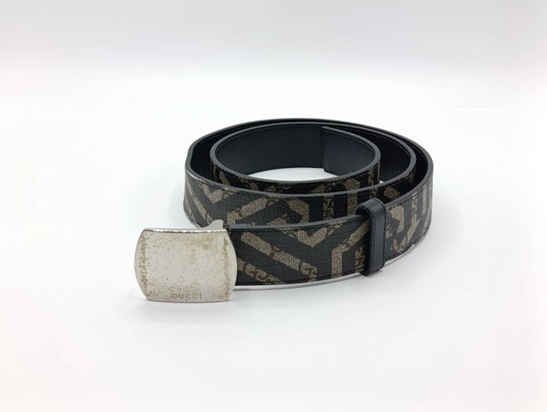 Gucci - 424674 . KVW1N . 100 . 40 . 480199 - Belt