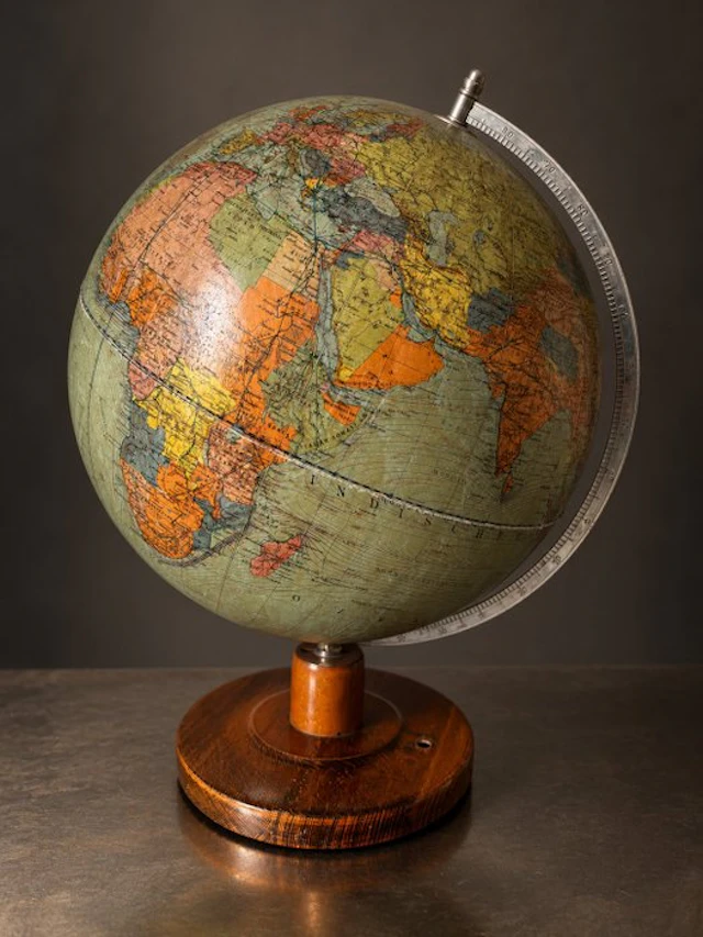 Terrestrial table globe - Rare WWII German Reich – Dietrich Reimer