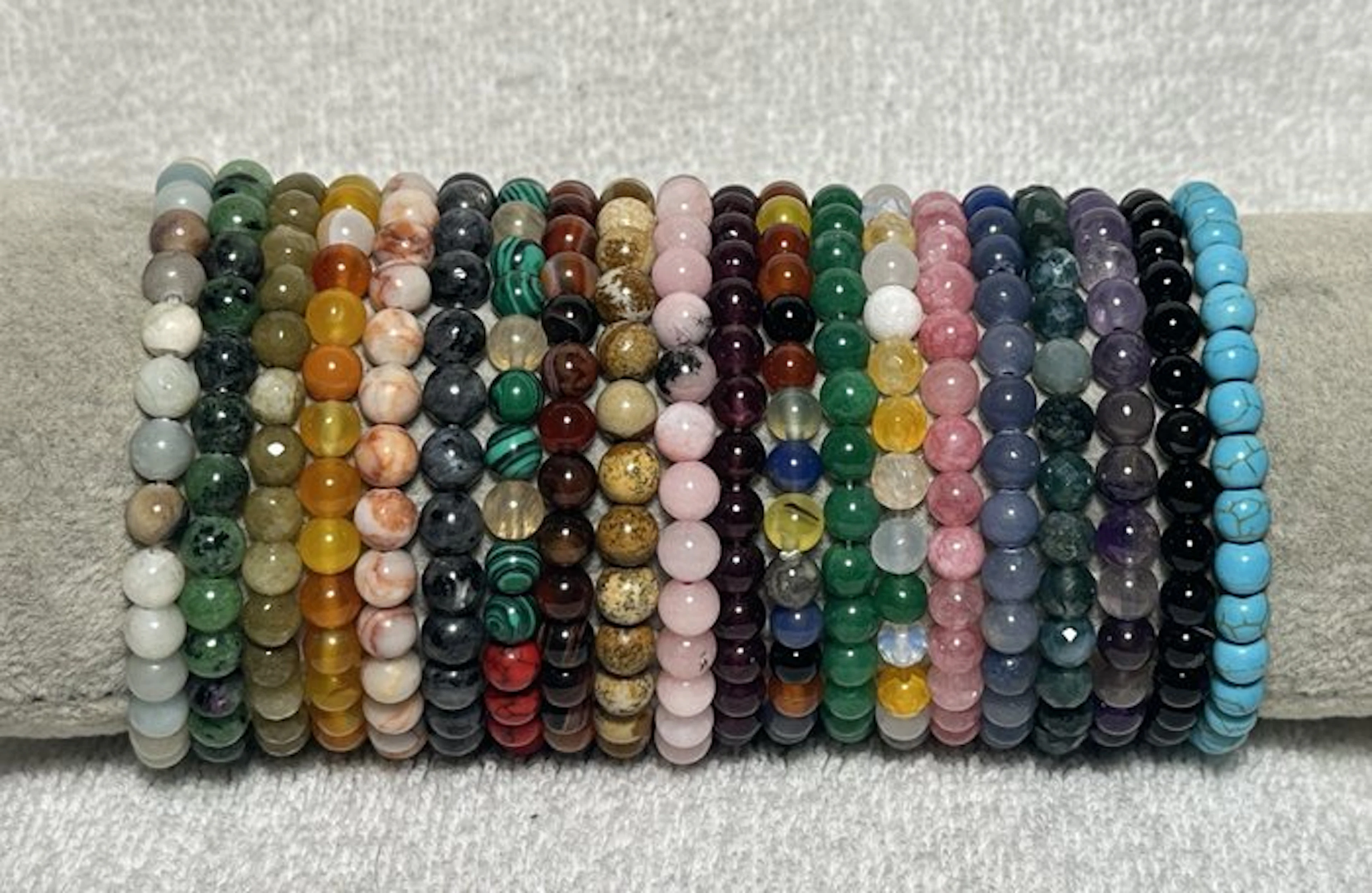 20 Bracelets: Nephrite; Peridot; Agate; Jasper; Ruby...
