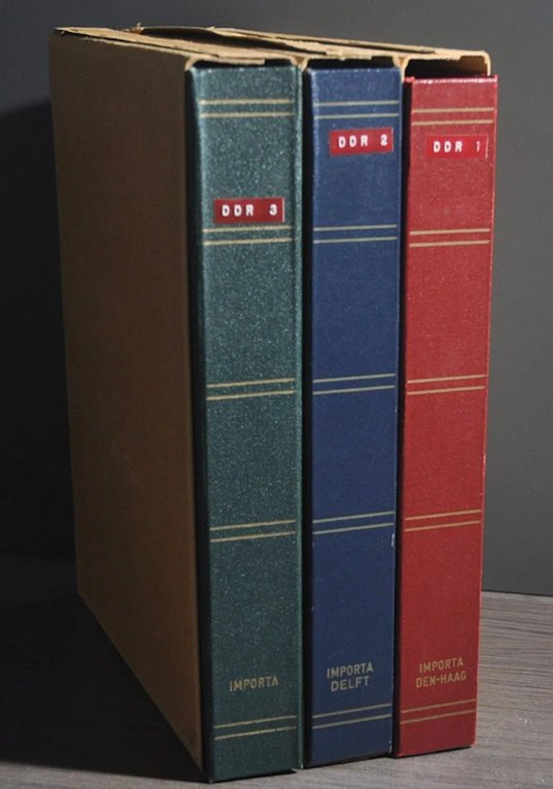 GDR - A sizable collection in 3 albums (270 photos)