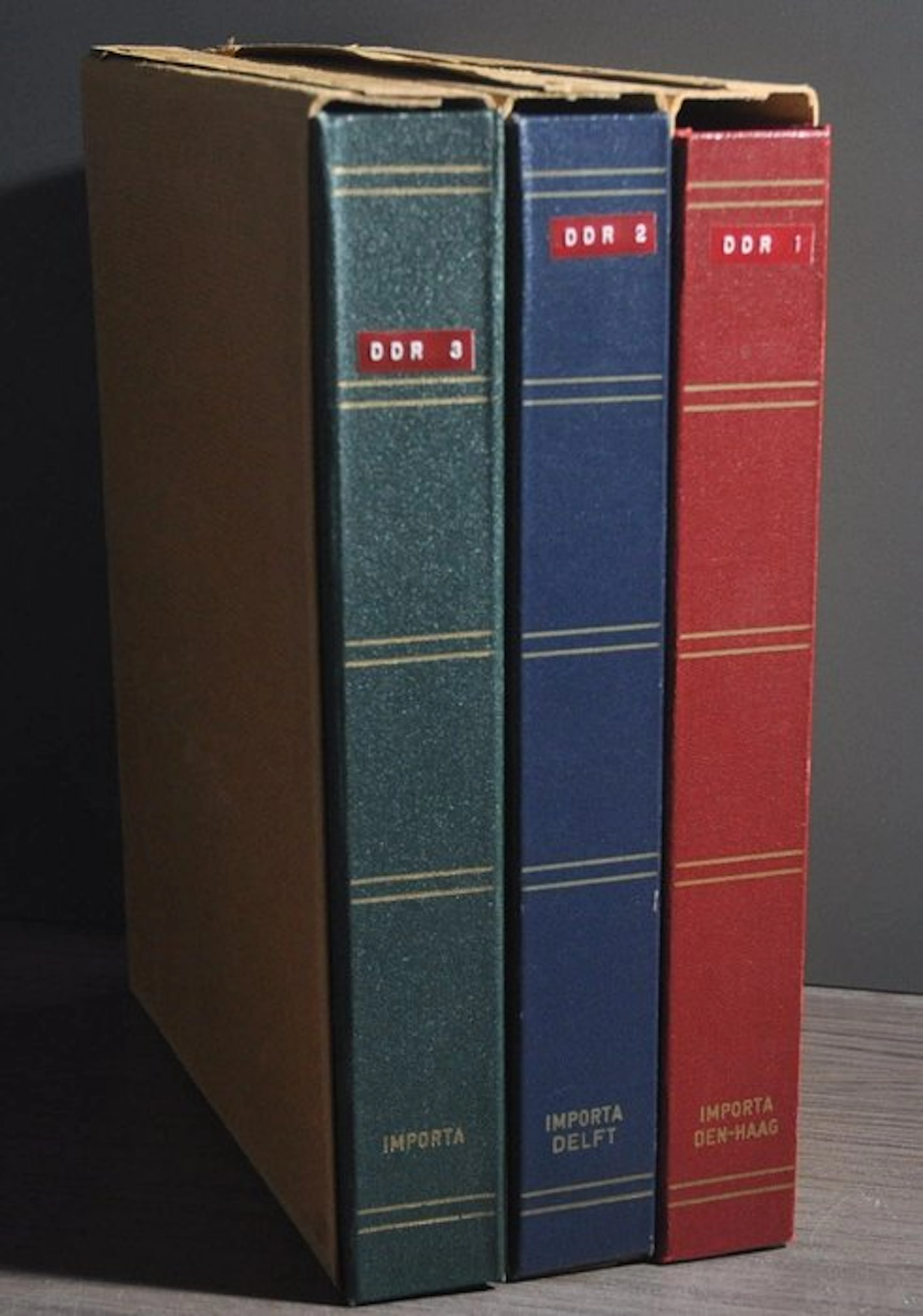 GDR - A sizable collection in 3 albums (270 photos)