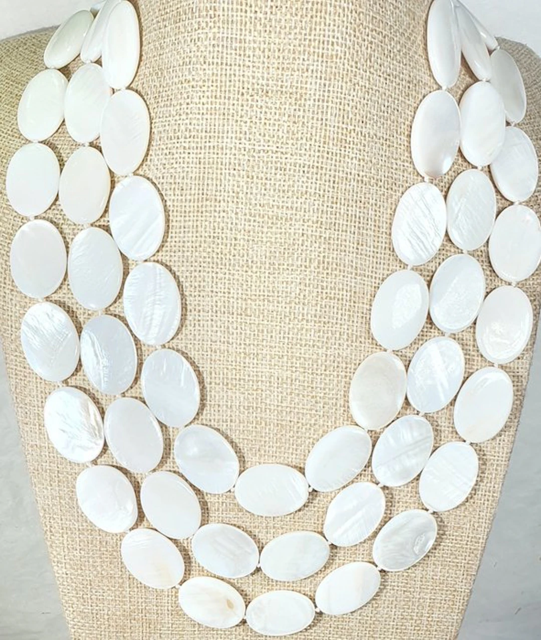 Natural mother-of-pearl from the South Seas - Favors...