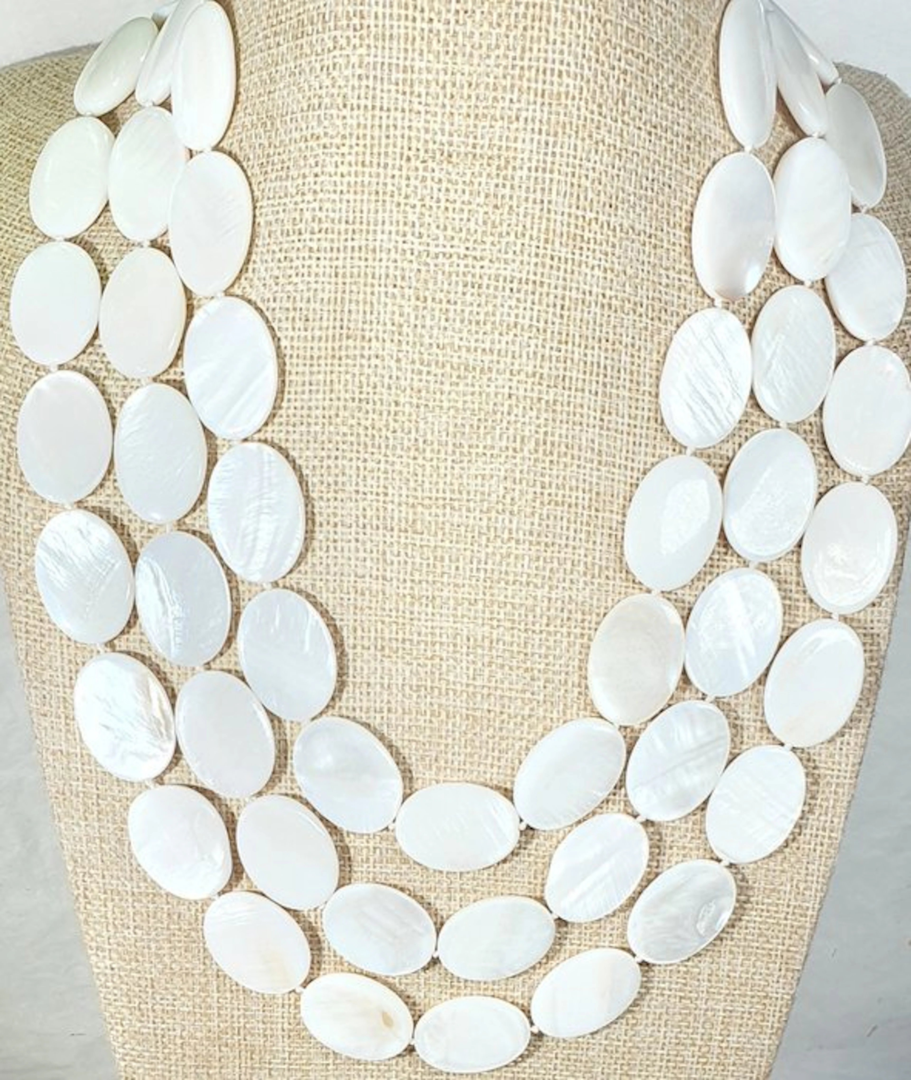Natural mother-of-pearl from the South Seas - Favors...